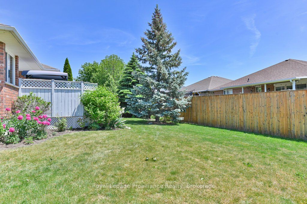 31 Hemlock Crescent Property Photo 43