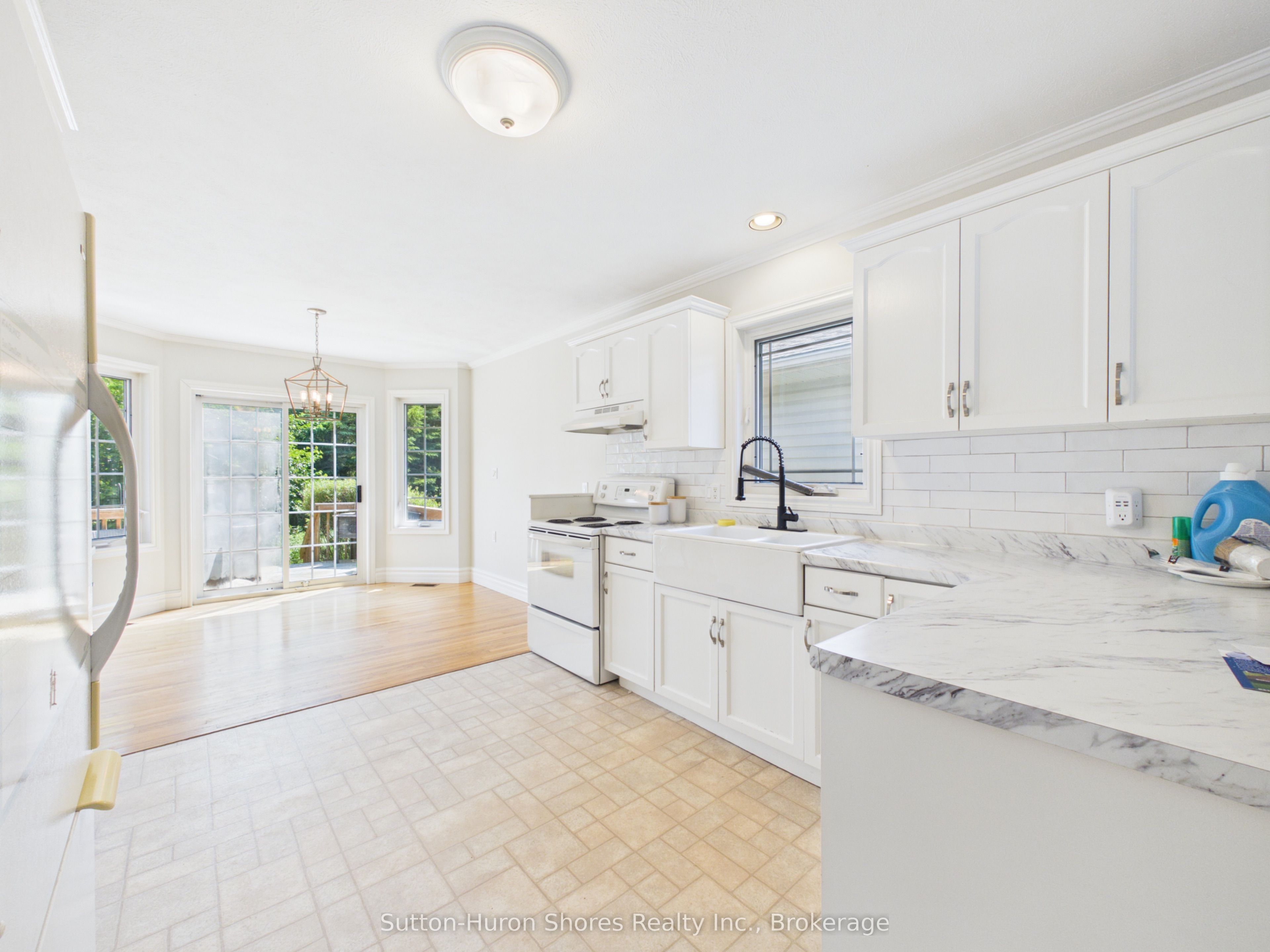 14 Eastgate Drive Property Photo 7