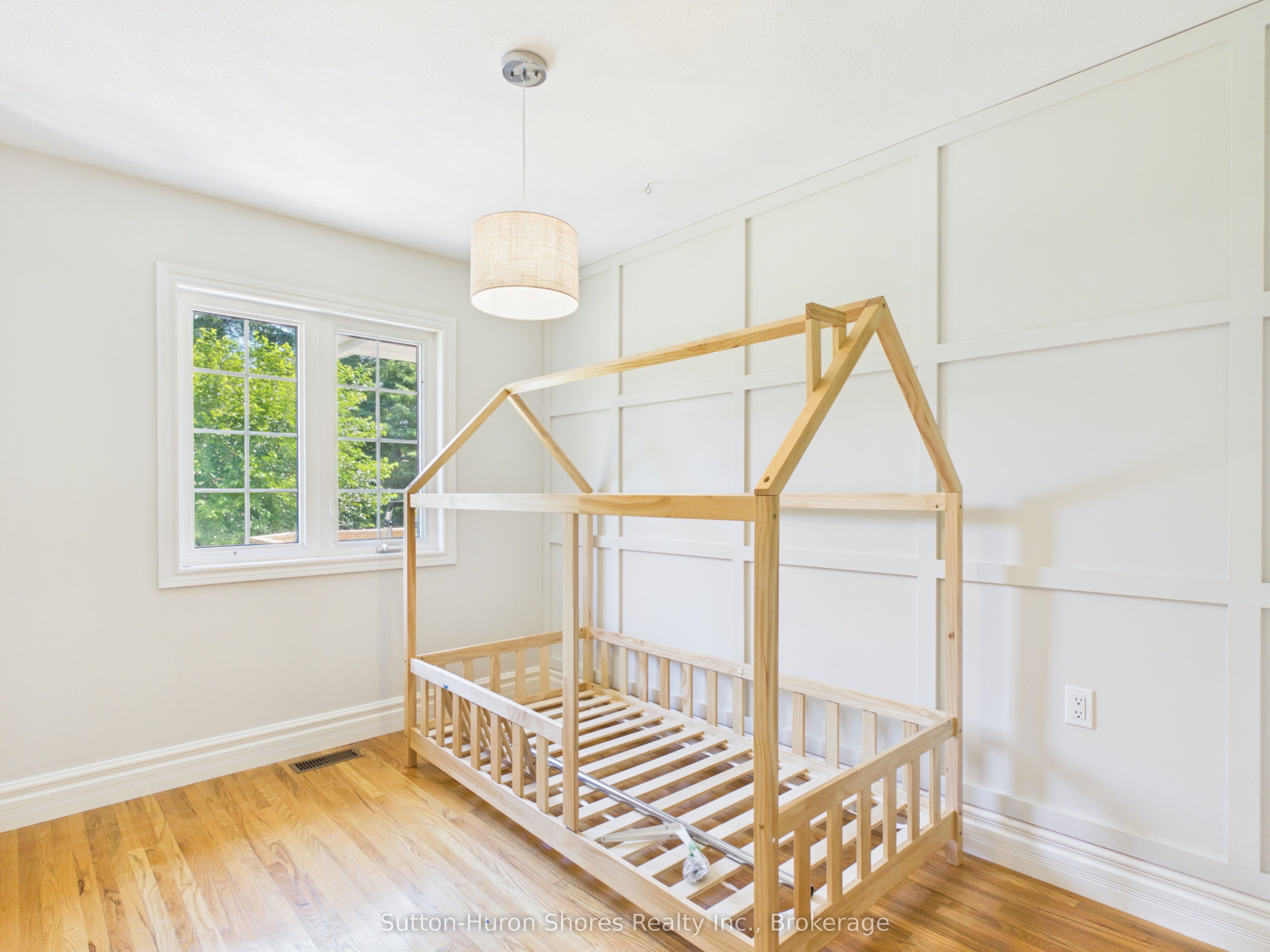 14 Eastgate Drive Property Photo 10