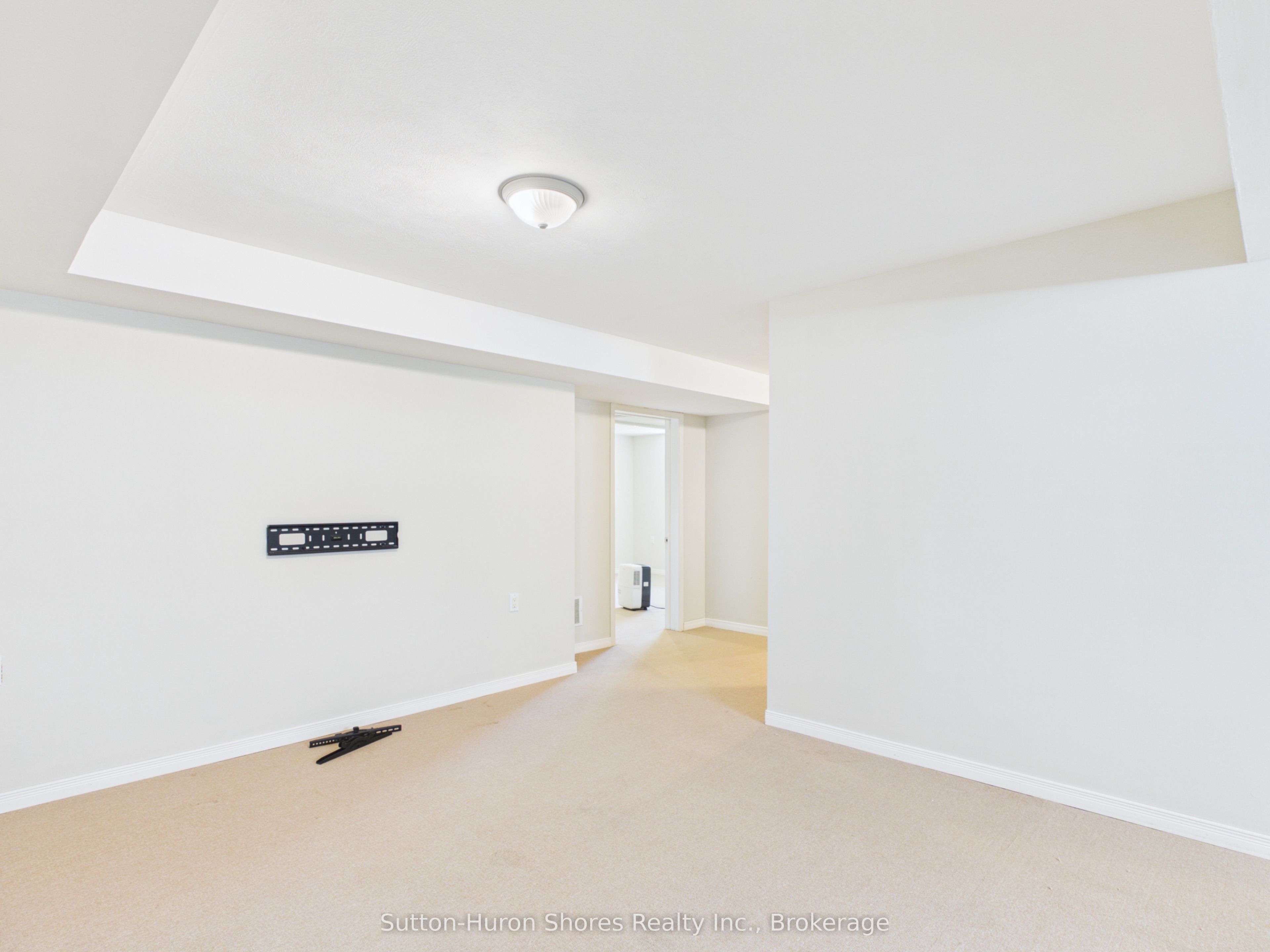 14 Eastgate Drive Property Photo 17