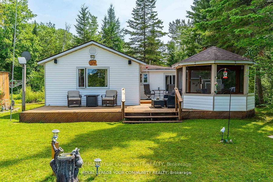 1139 Canuck Trail Property Photo 1