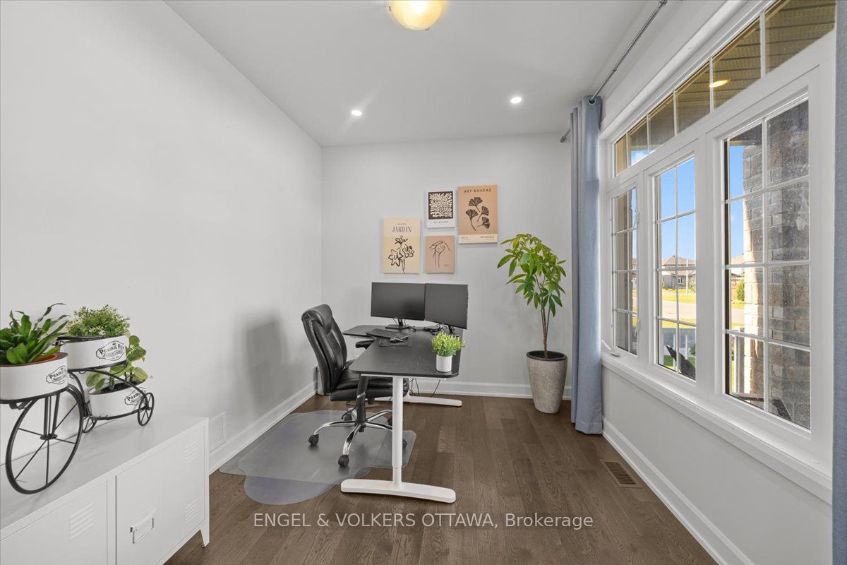 110 Pioneer Road Property Photo 3