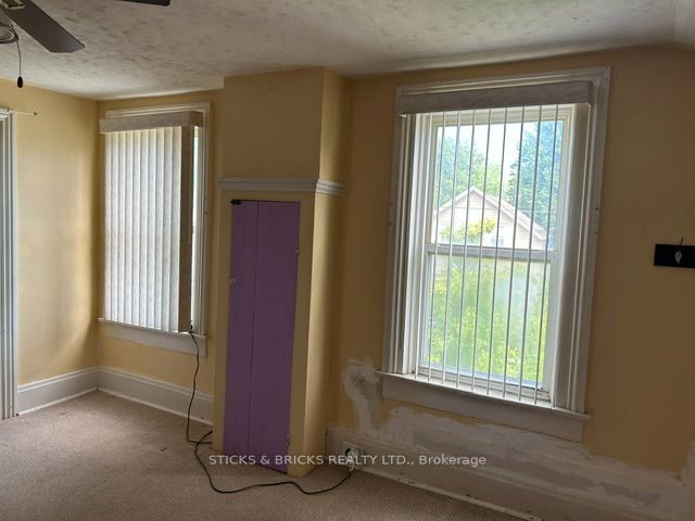 12 Cross Street Property Photo 20