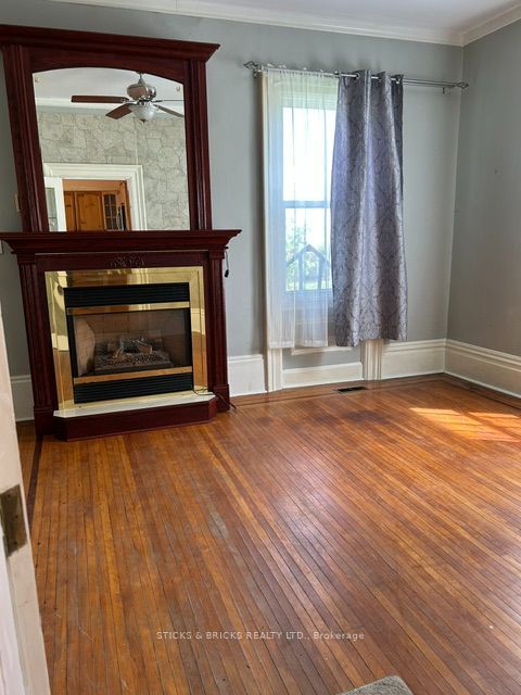 12 Cross Street Property Photo 30