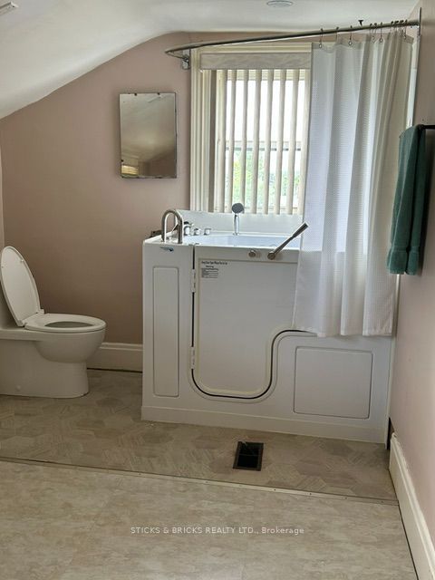 12 Cross Street Property Photo 37