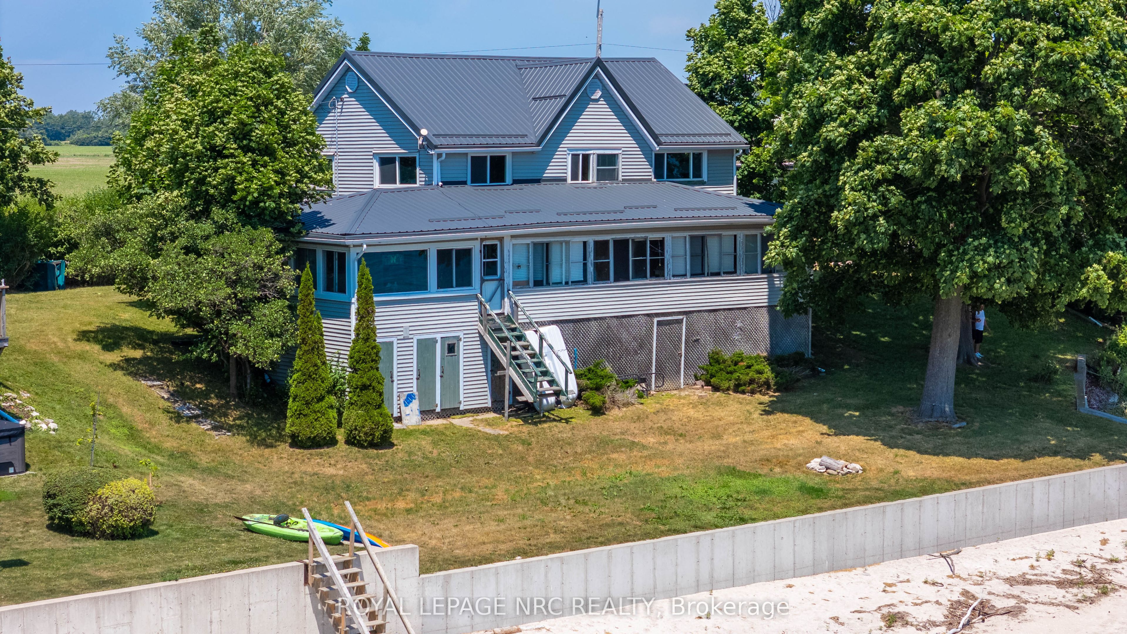 85 Lighthouse Drive Property Photo 4
