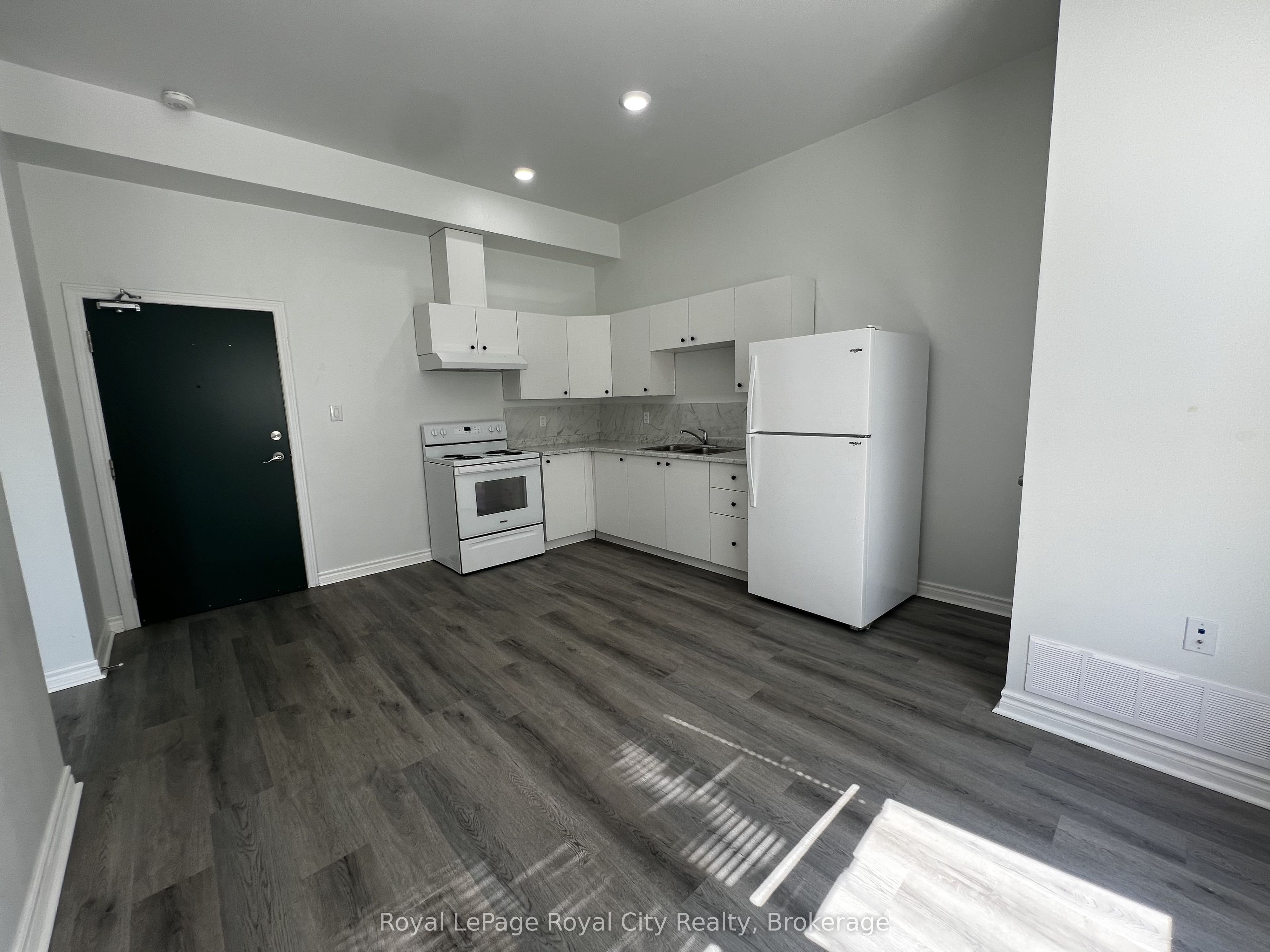 71 Victoria Street 303 Property Photo 12