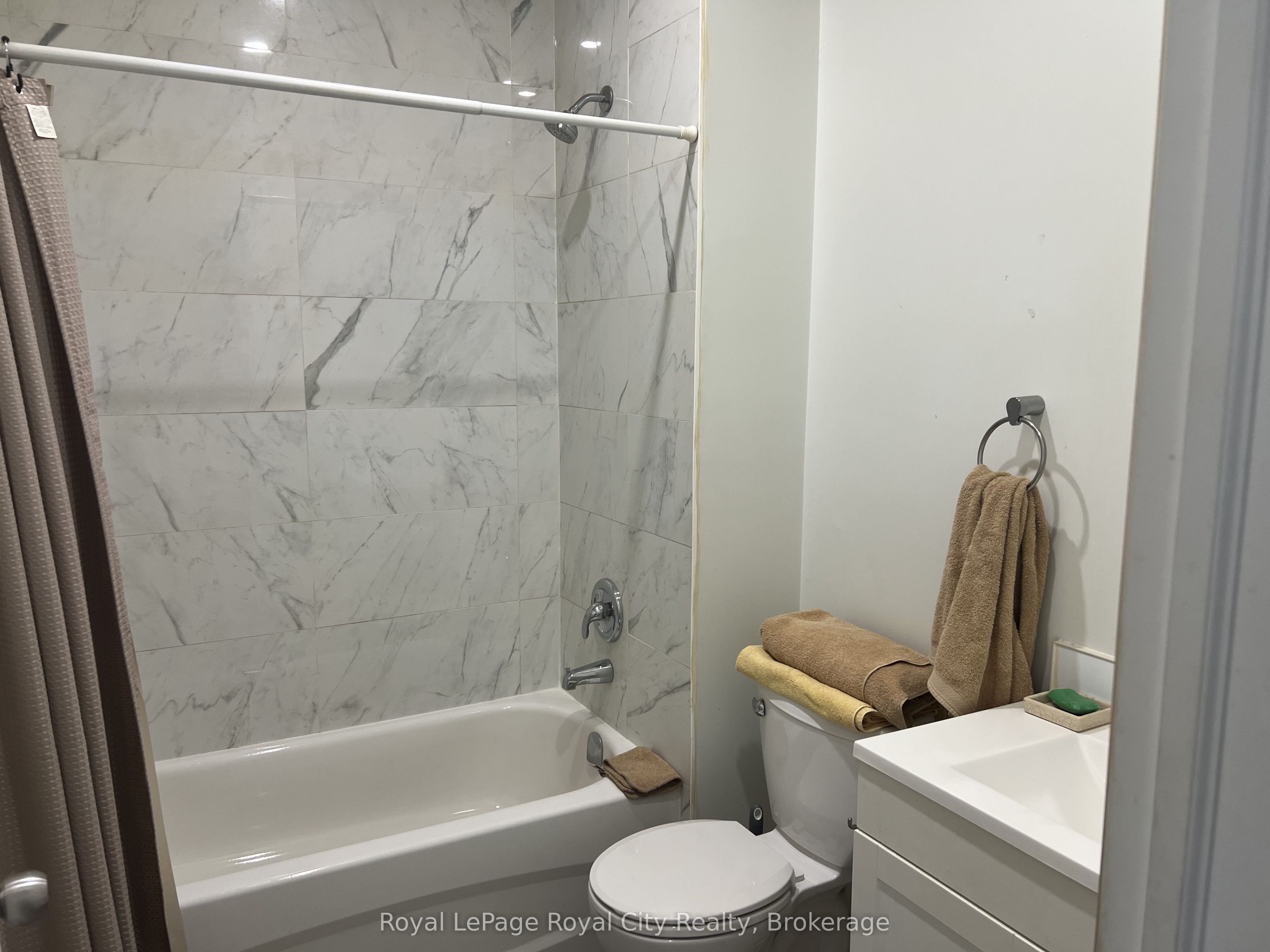 71 Victoria Street 303 Property Photo 13