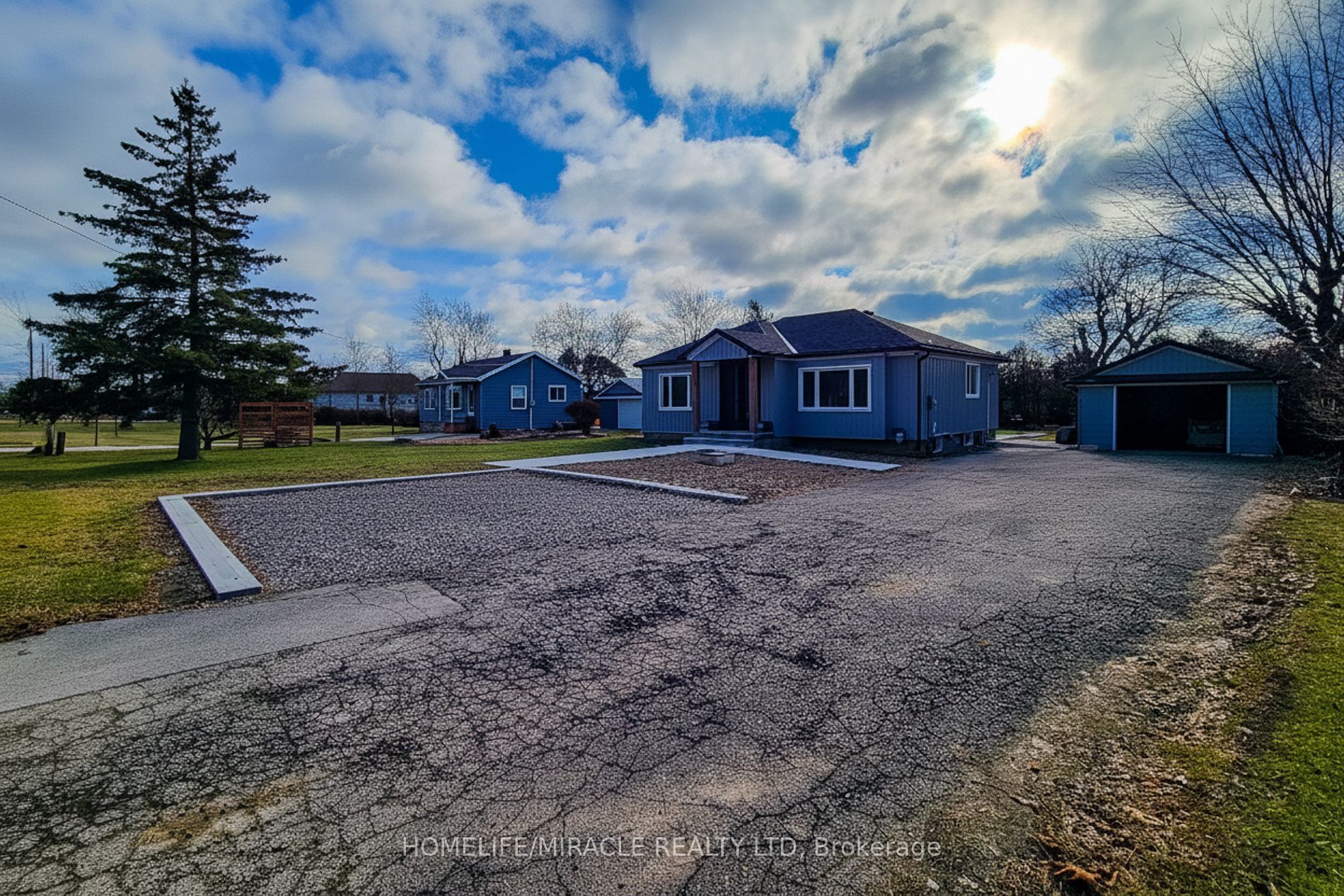 355 Ridge Road W Property Photo 4