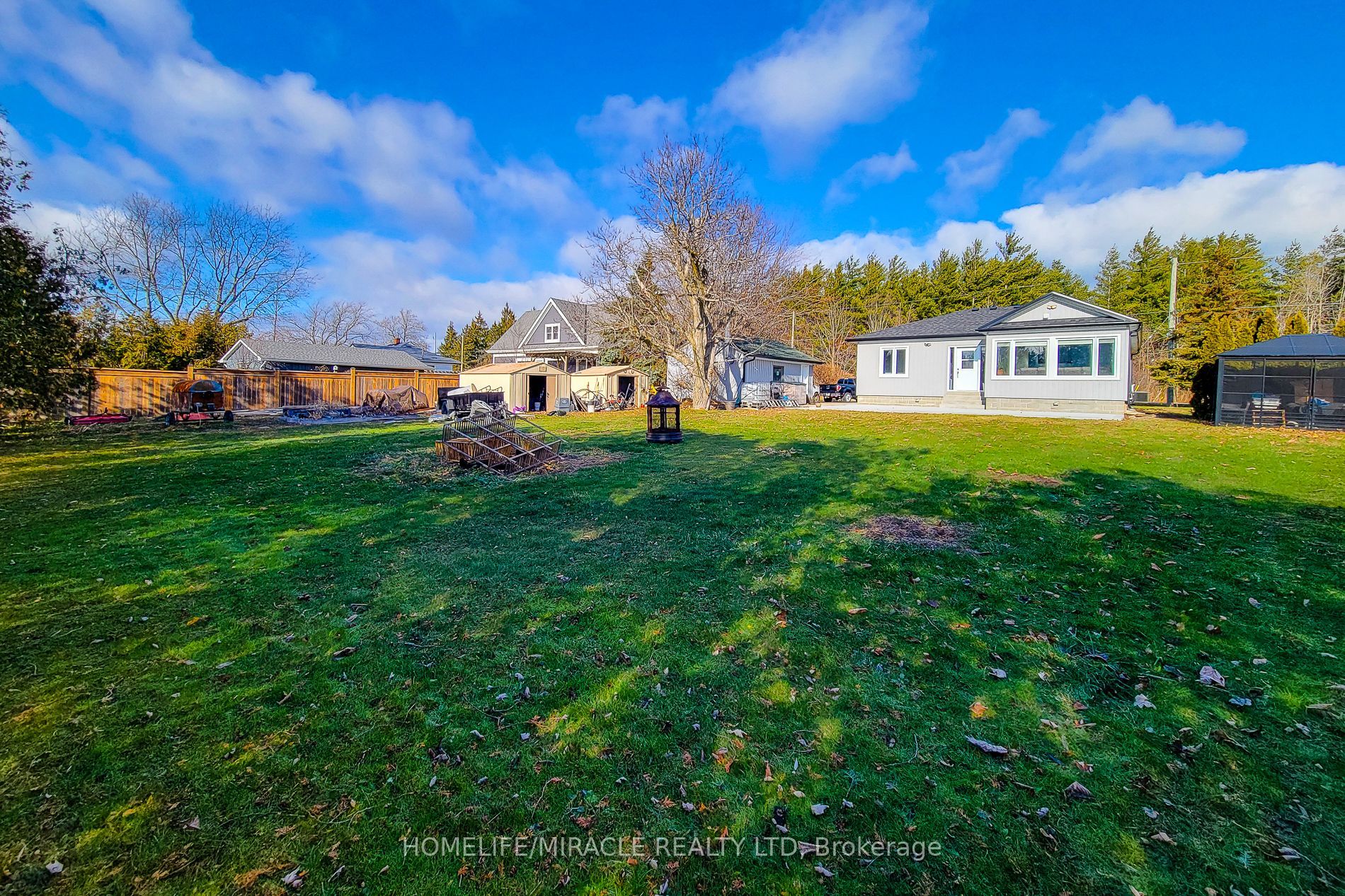 355 Ridge Road W Property Photo 9