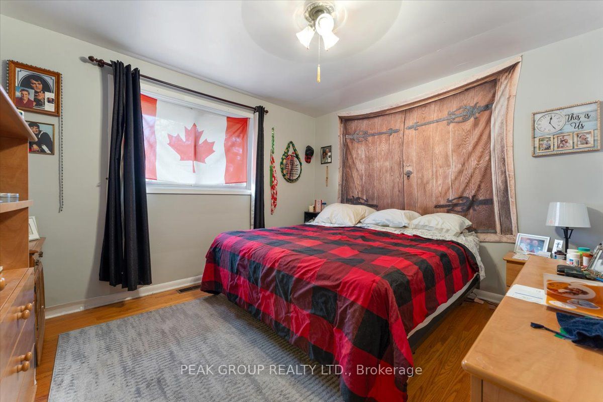 18 Karen Crescent Property Photo 12