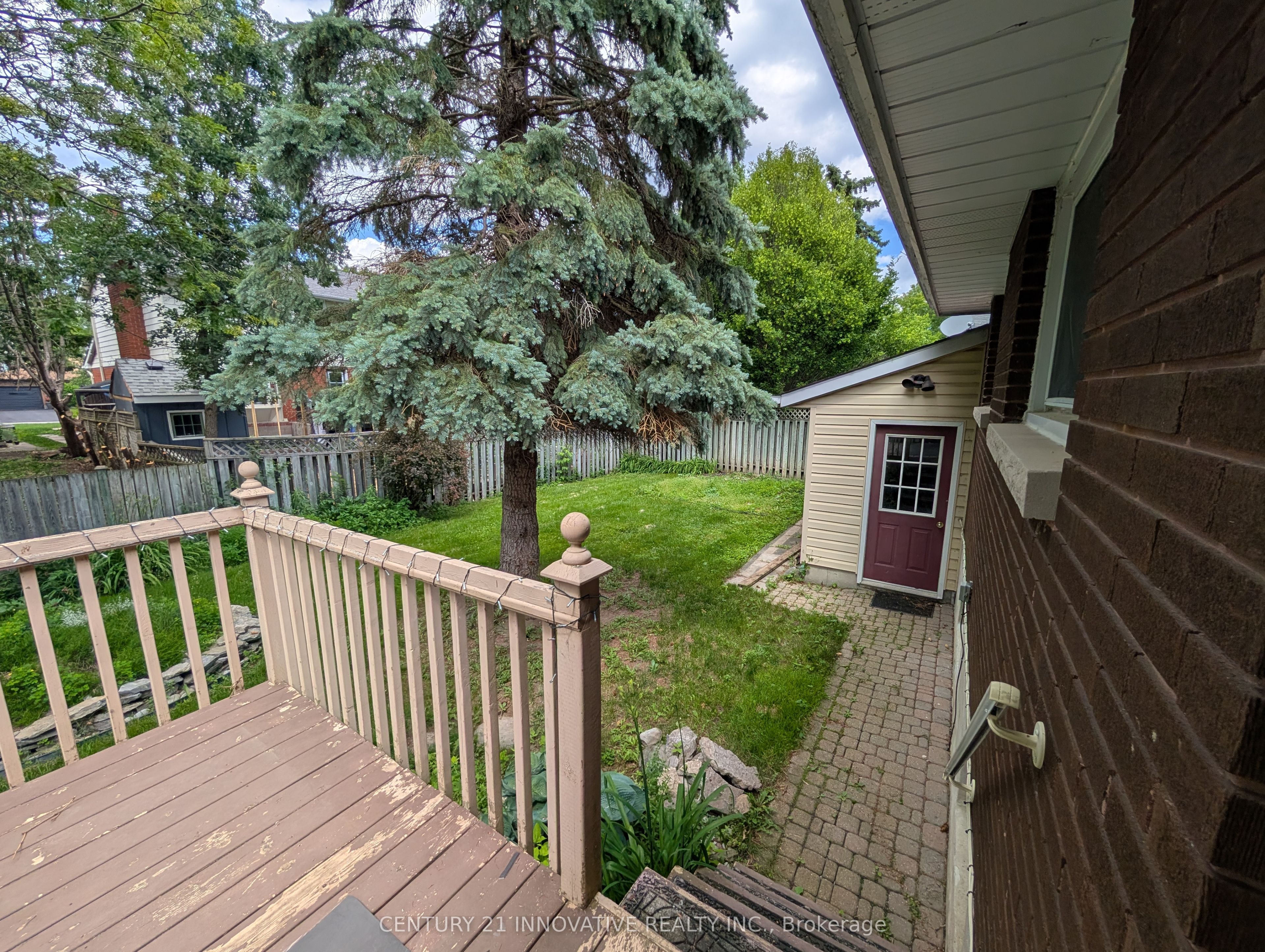 12 Kingsway Court Property Photo 25