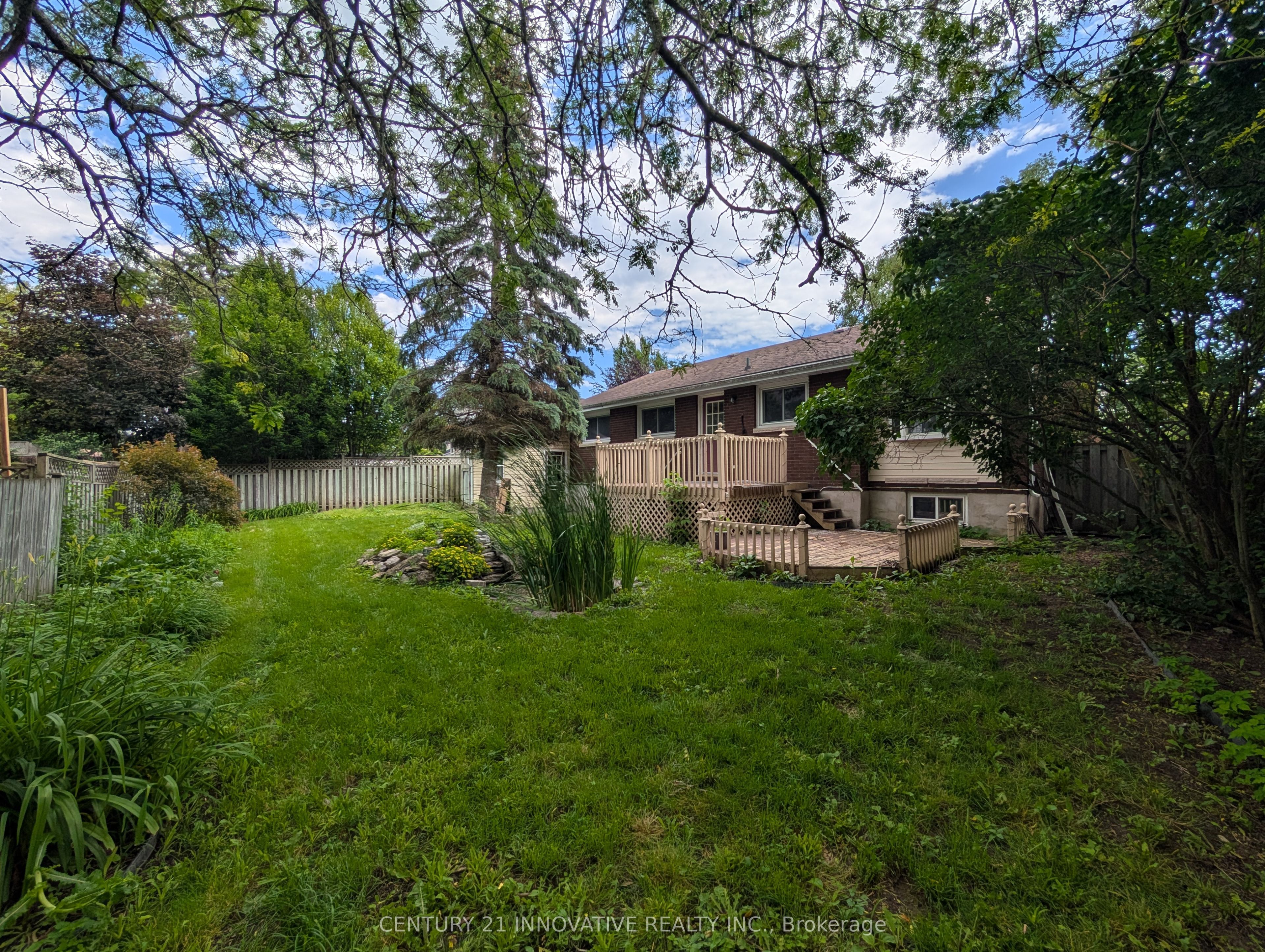 12 Kingsway Court Property Photo 27