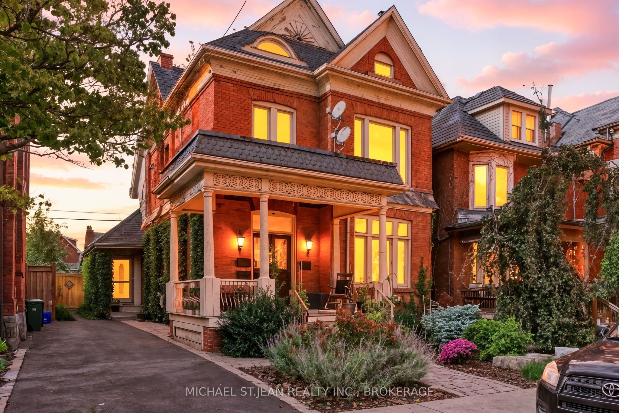 30 Ontario Avenue Property Photo 1