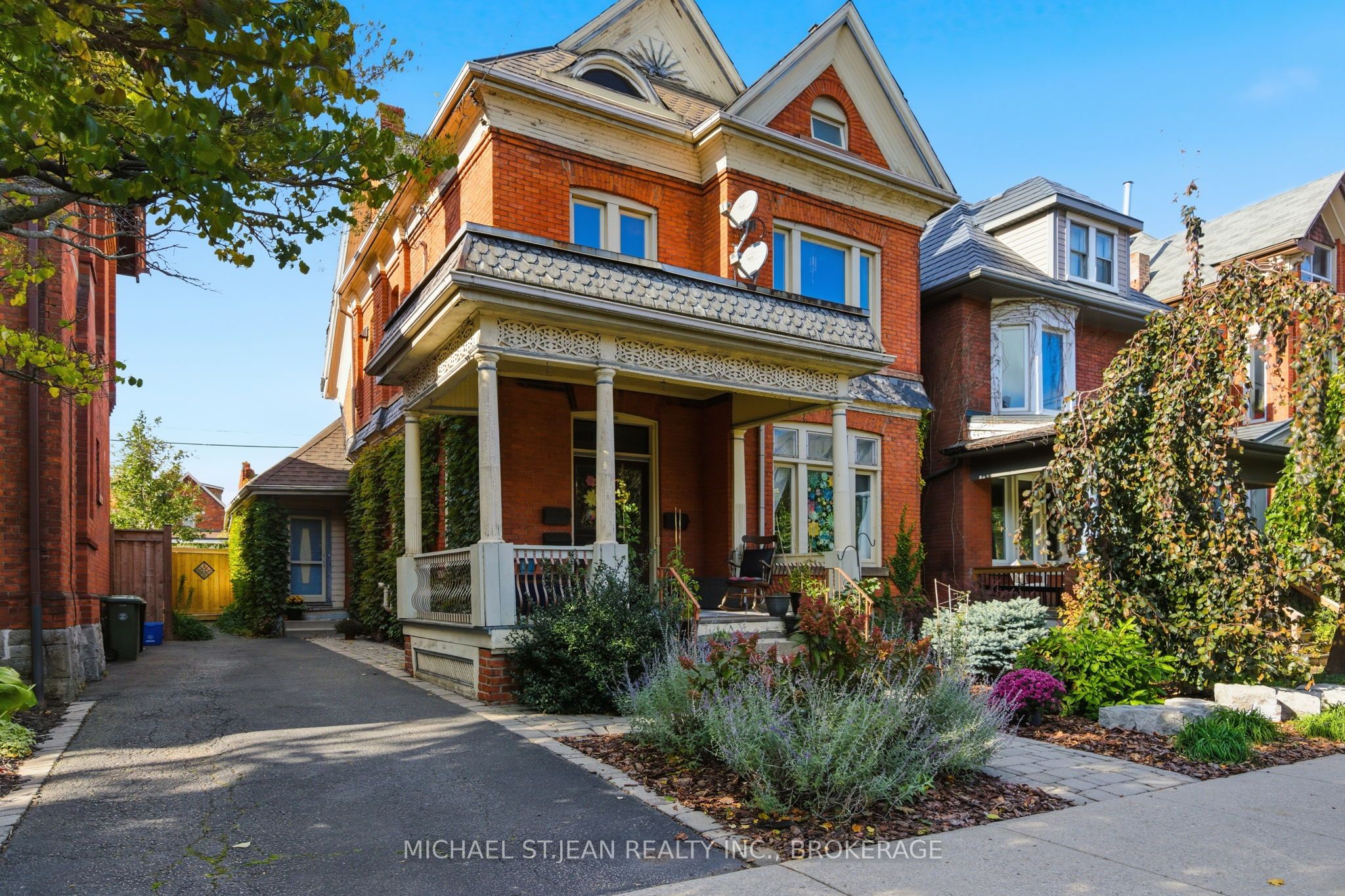 30 Ontario Avenue Property Photo 2