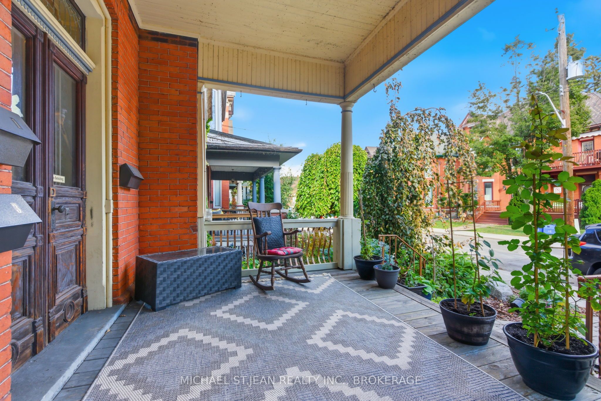 30 Ontario Avenue Property Photo 4