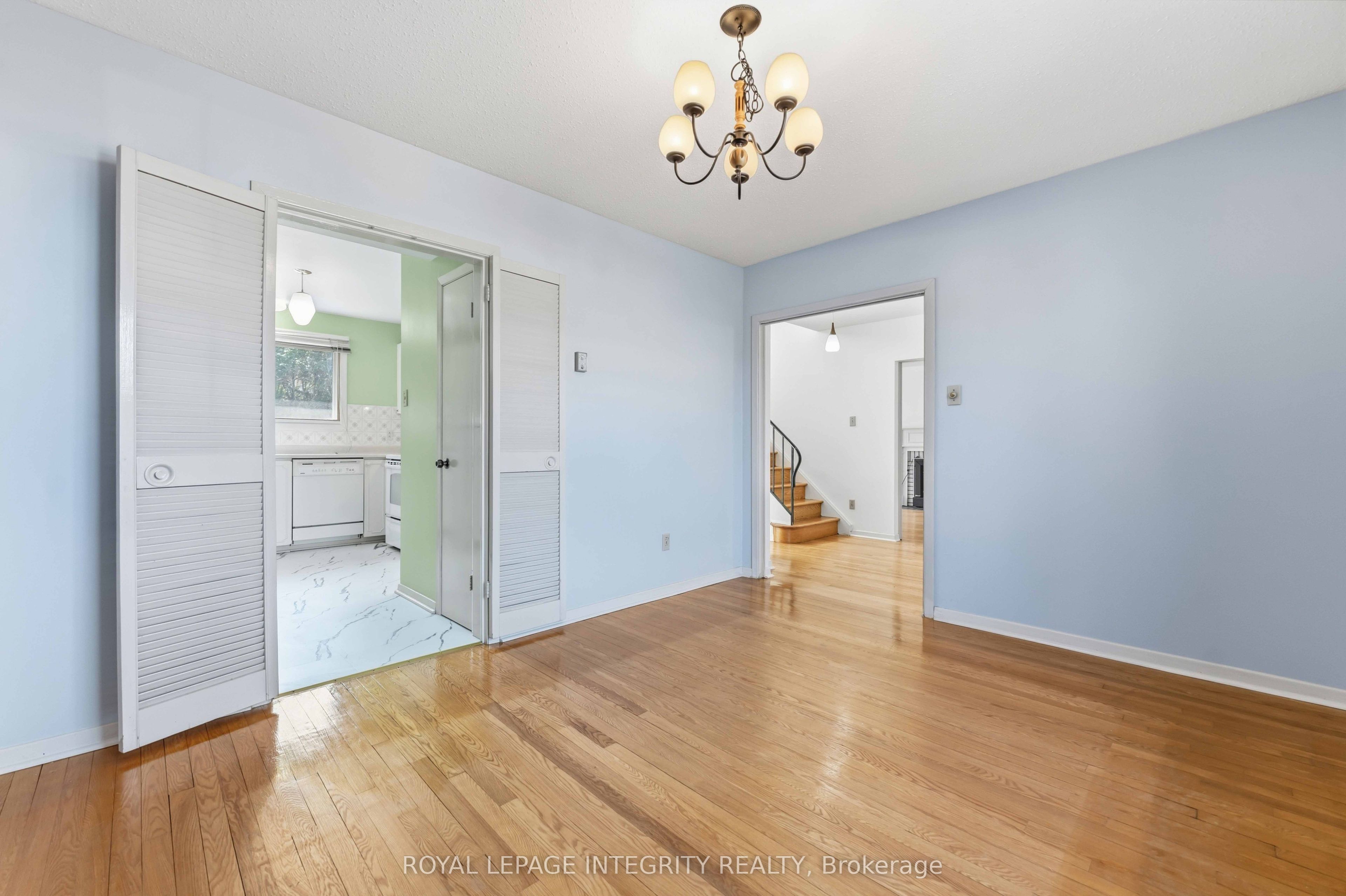 1842 Playfair Drive Property Photo 13