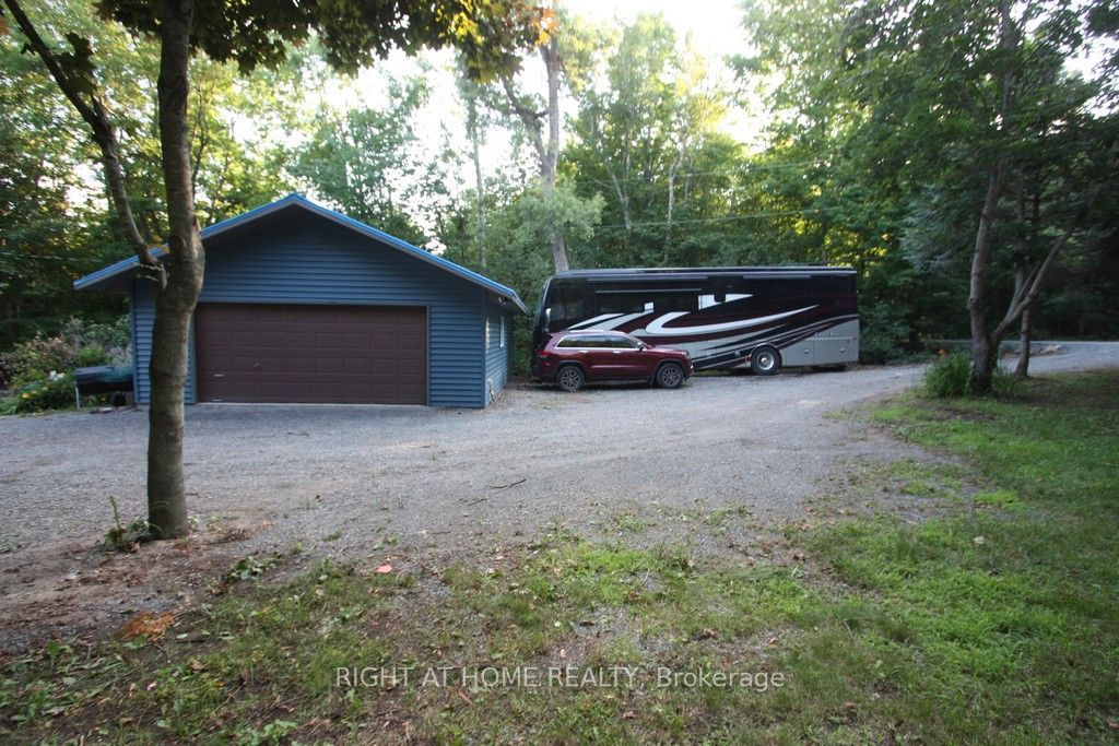 68 Scott Lane Property Photo 4