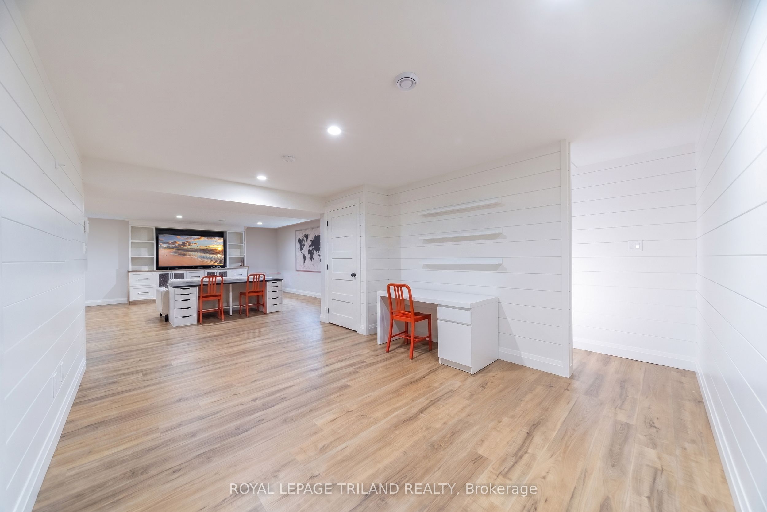 10195 Red Pine Road Property Photo 32