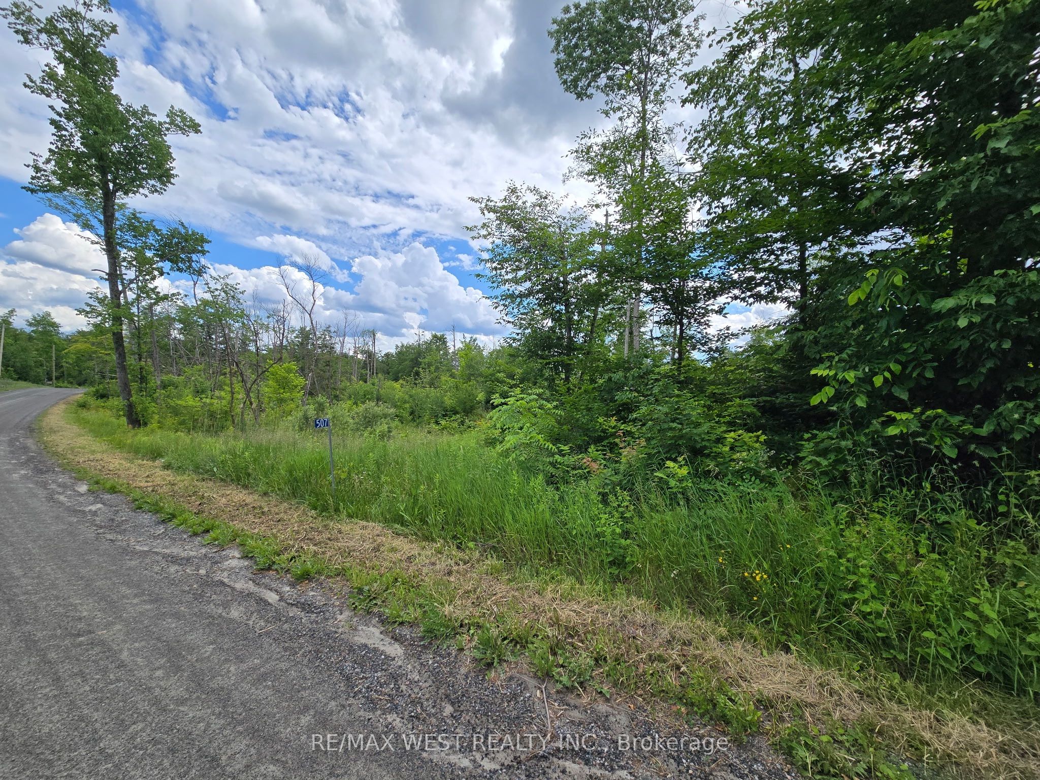 507 Black River Road Property Photo 2