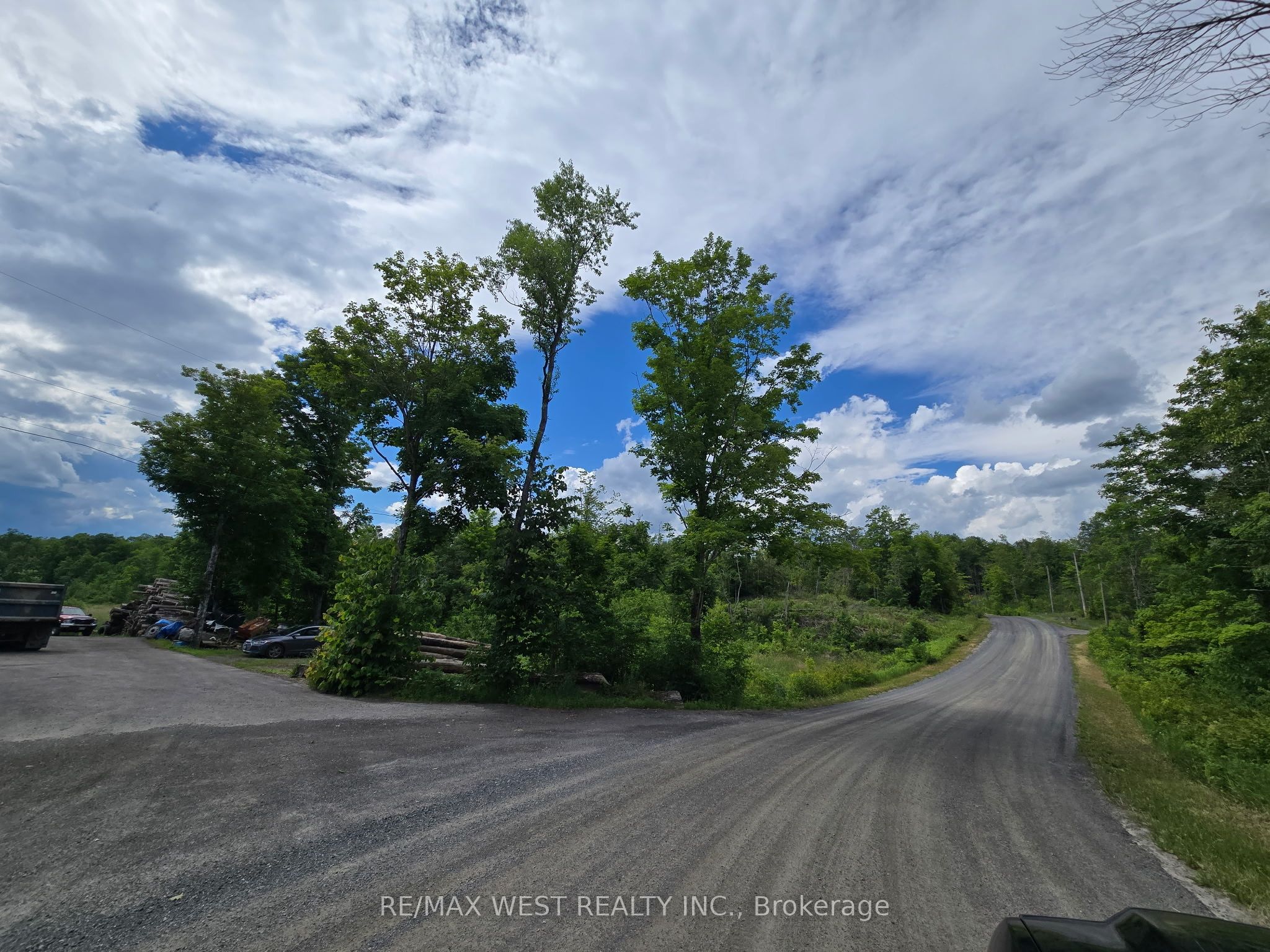 507 Black River Road Property Photo 6