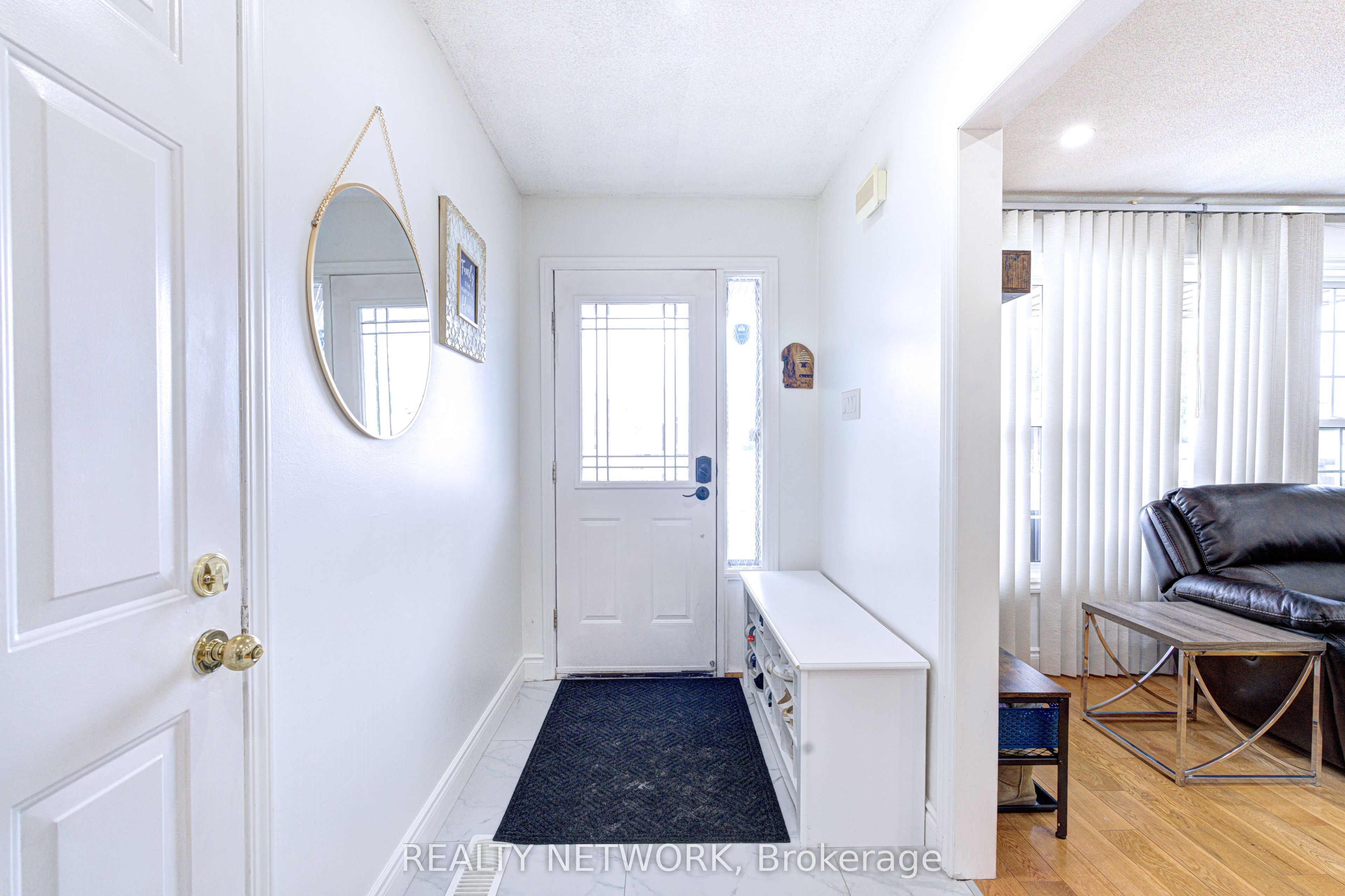 214 Merrilee Crescent Property Photo 6