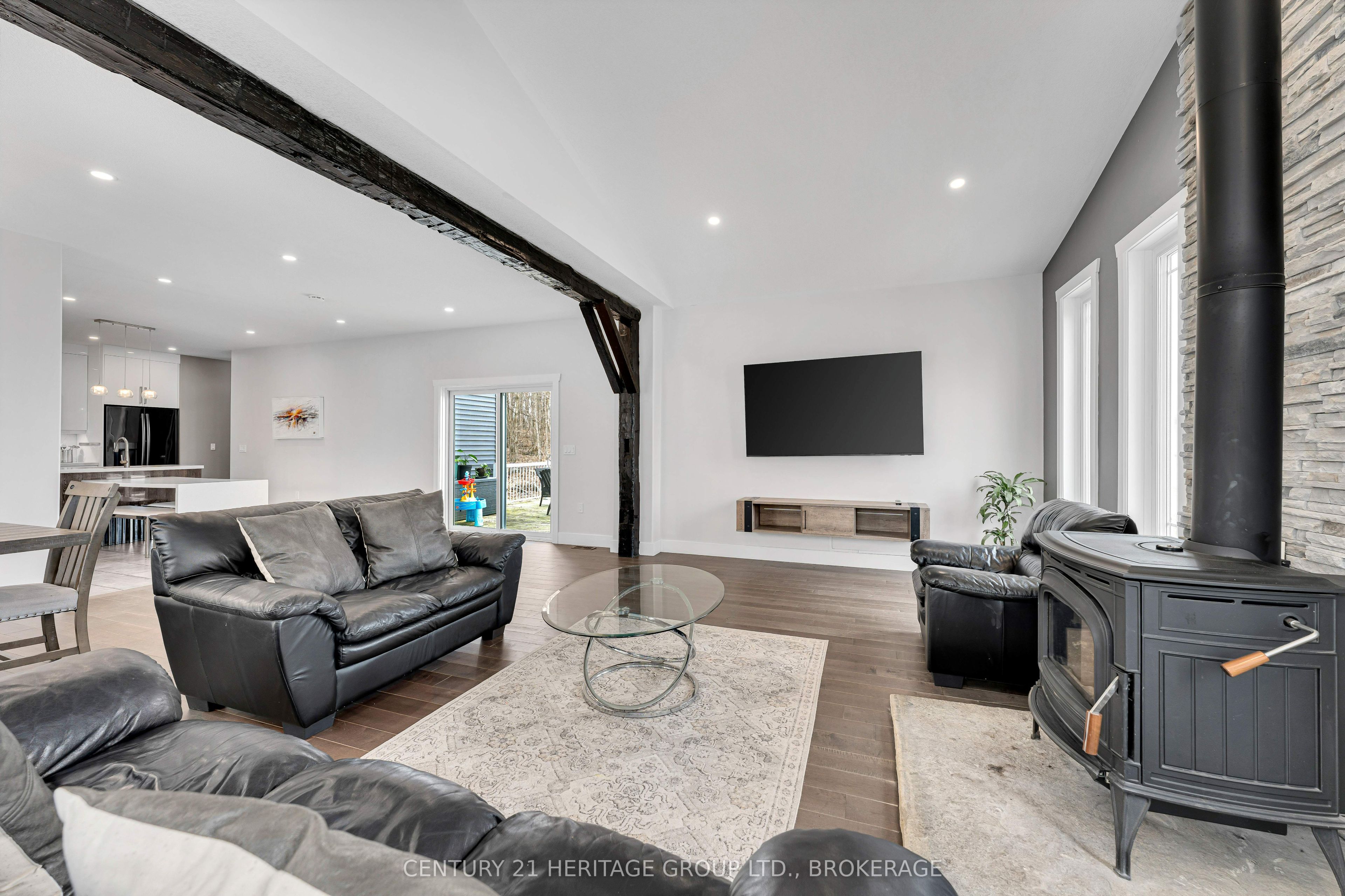 90 Aragon Road Property Photo 12