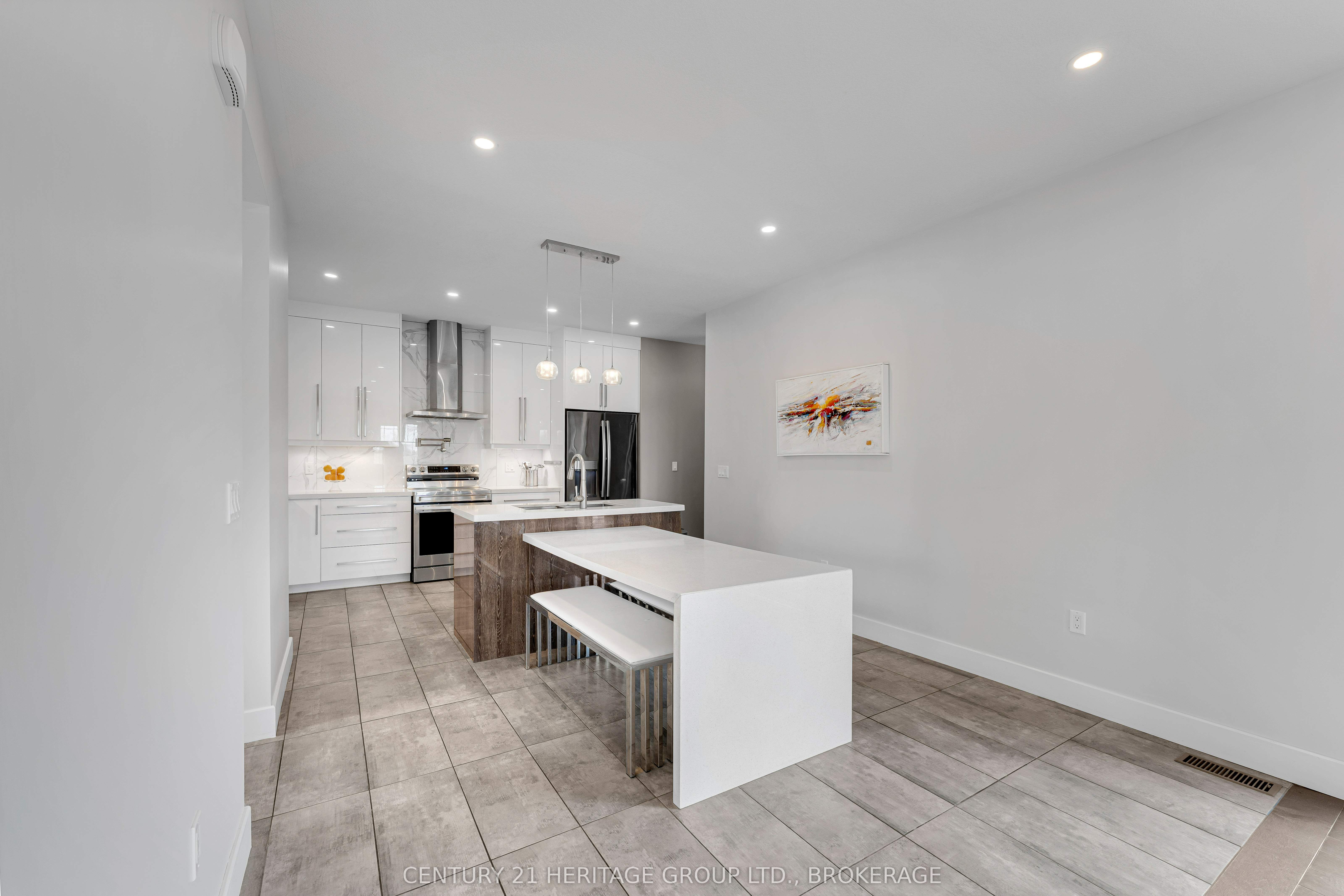 90 Aragon Road Property Photo 15