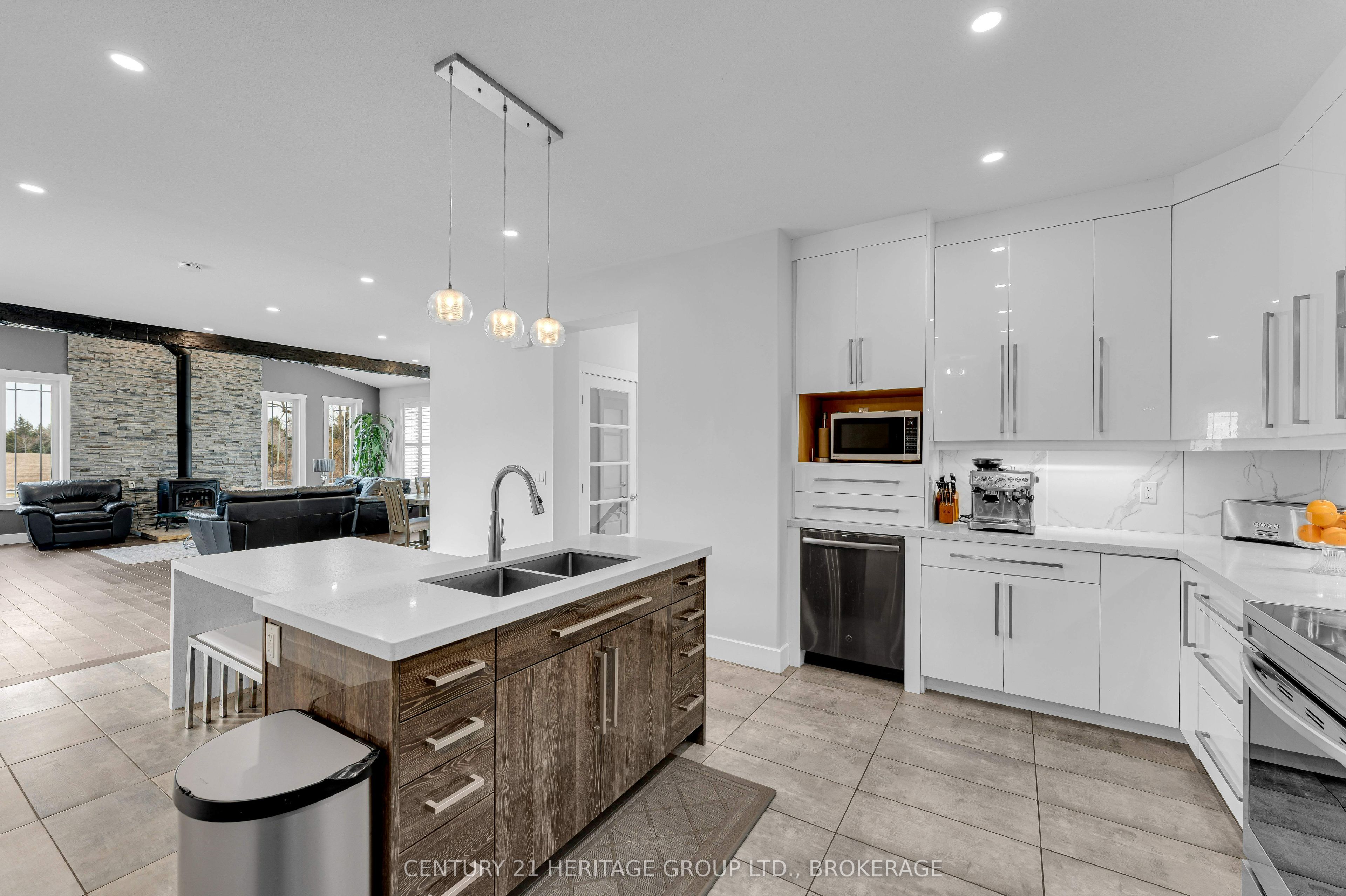 90 Aragon Road Property Photo 18
