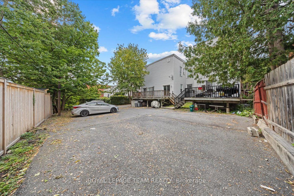 136 Elm Street Property Photo 33