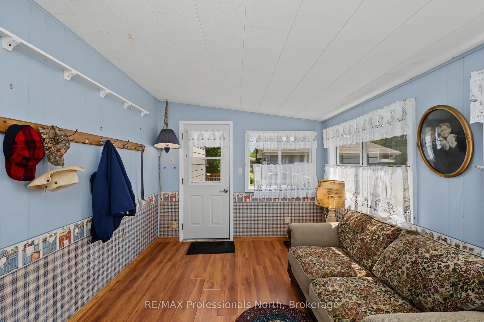 1084 Seventh Lane Property Photo 14
