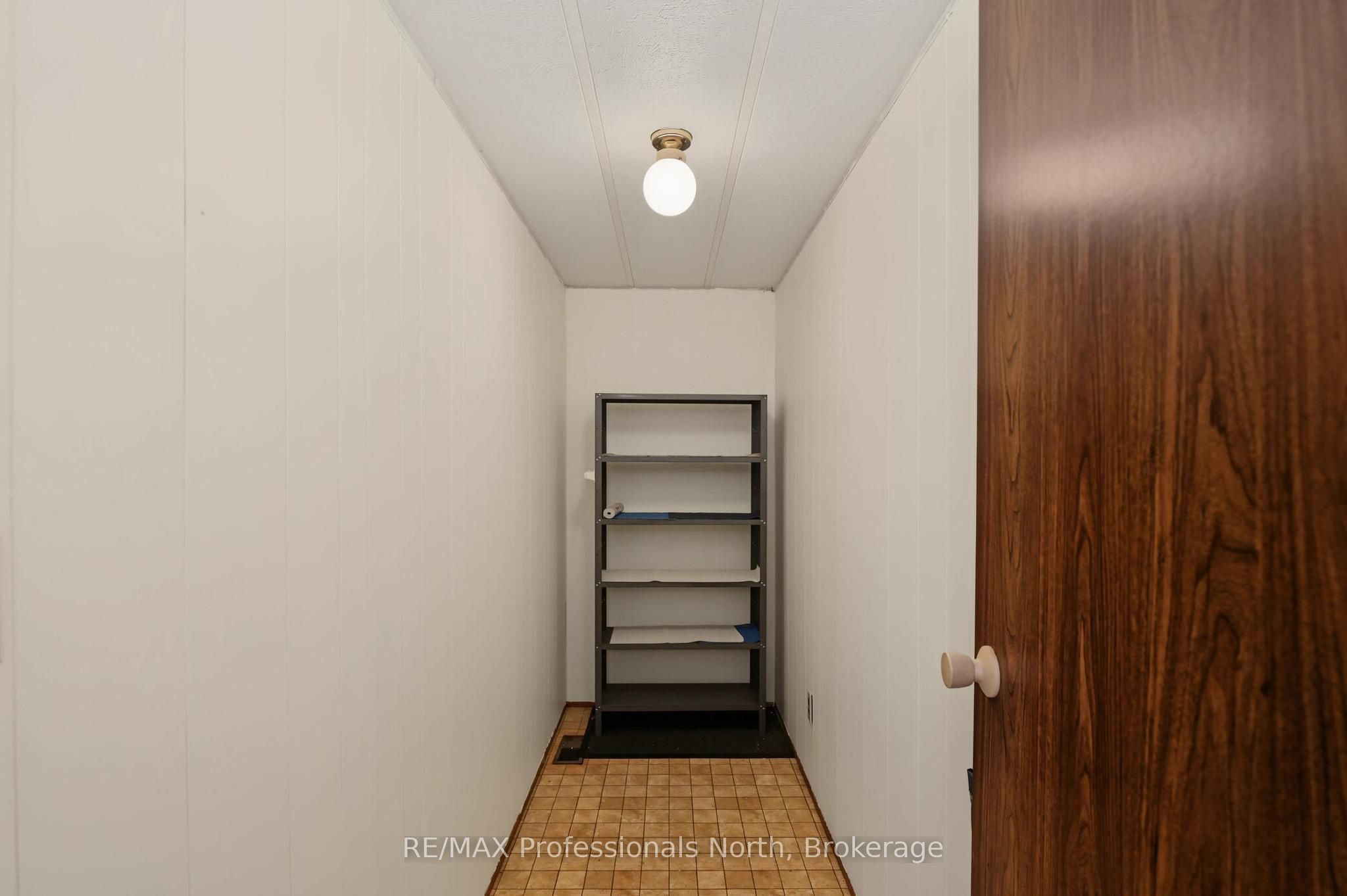 1084 Seventh Lane Property Photo 15