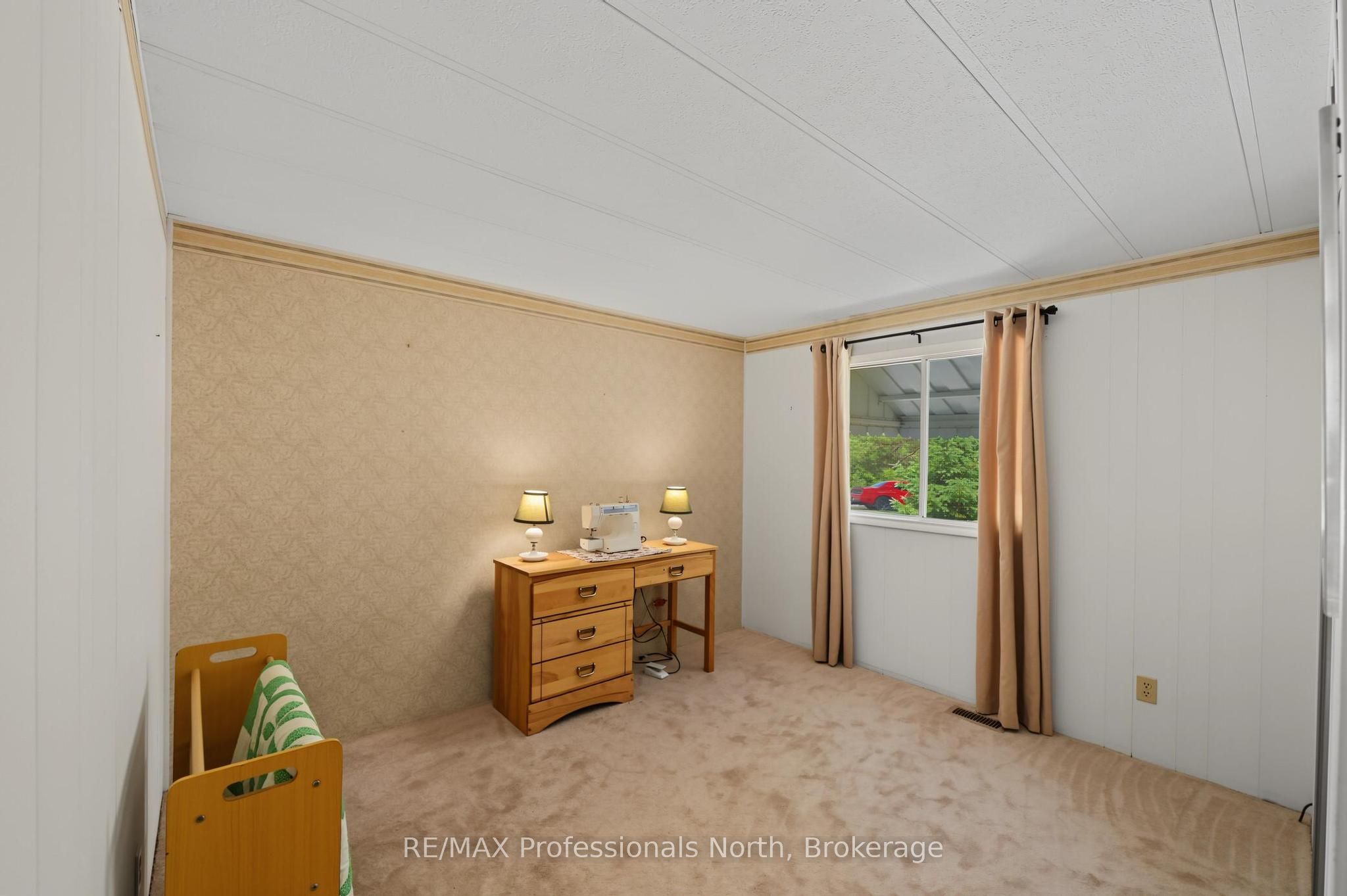 1084 Seventh Lane Property Photo 24