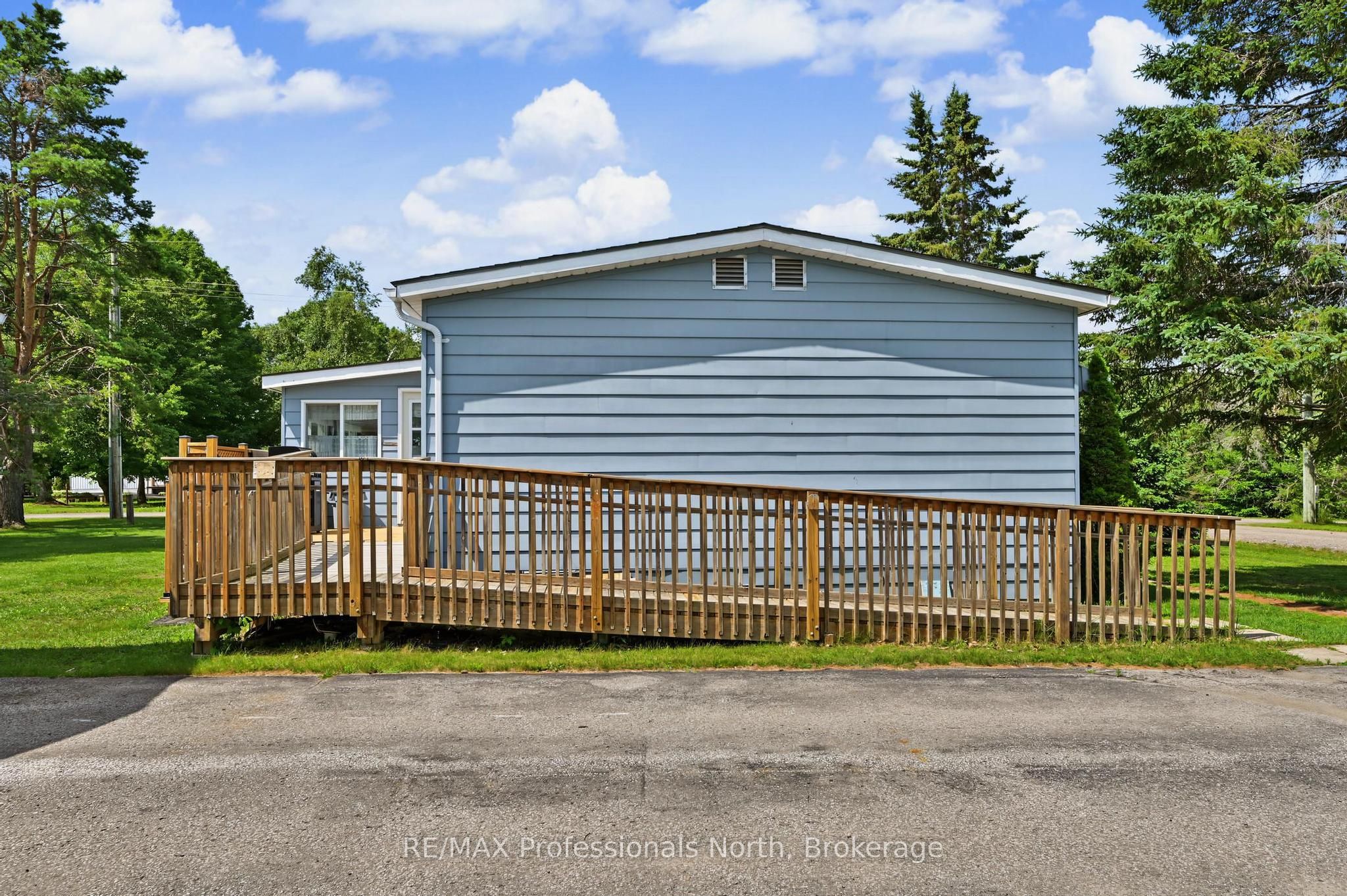 1084 Seventh Lane Property Photo 29