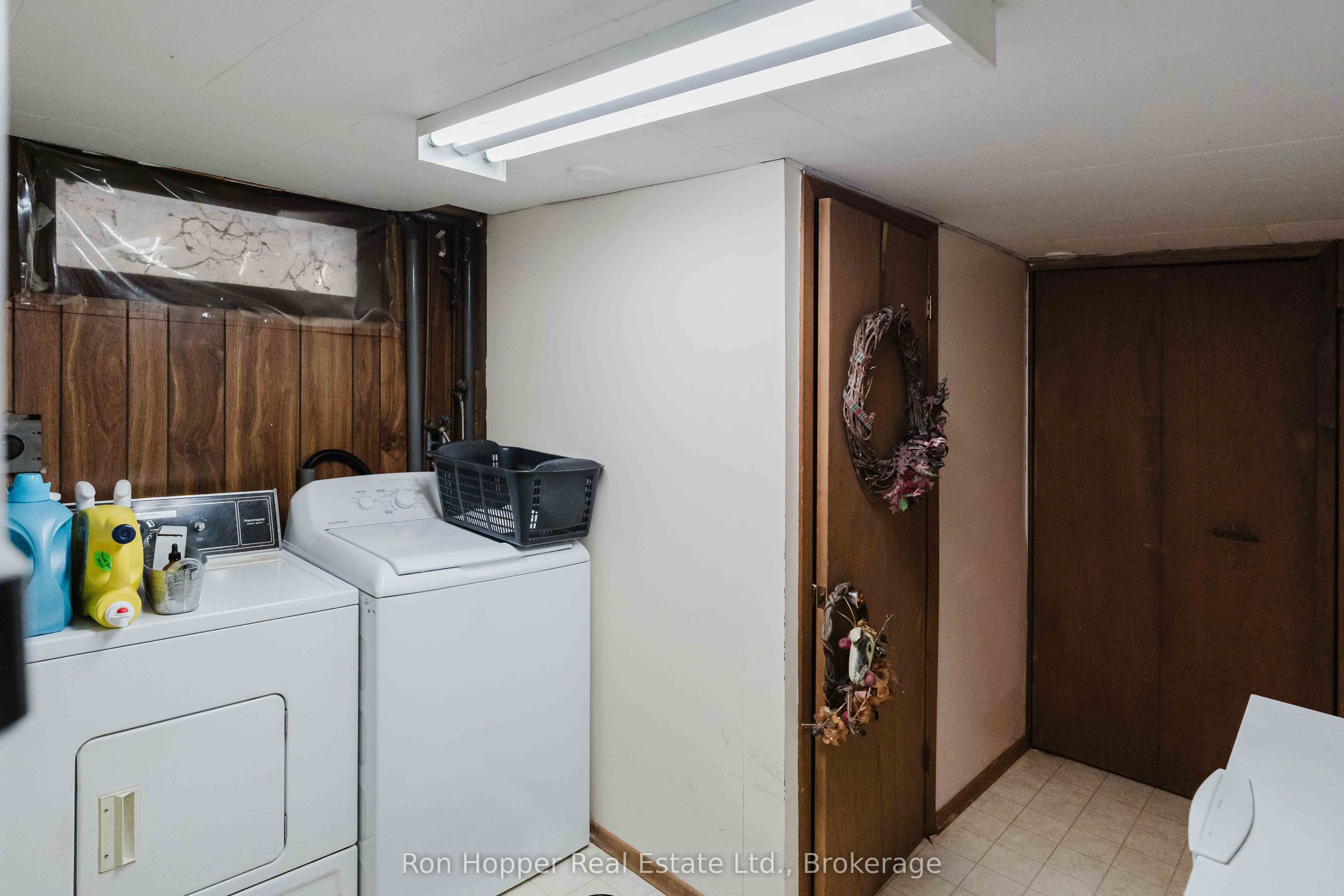1877 E 6th Avenue E Property Photo 25