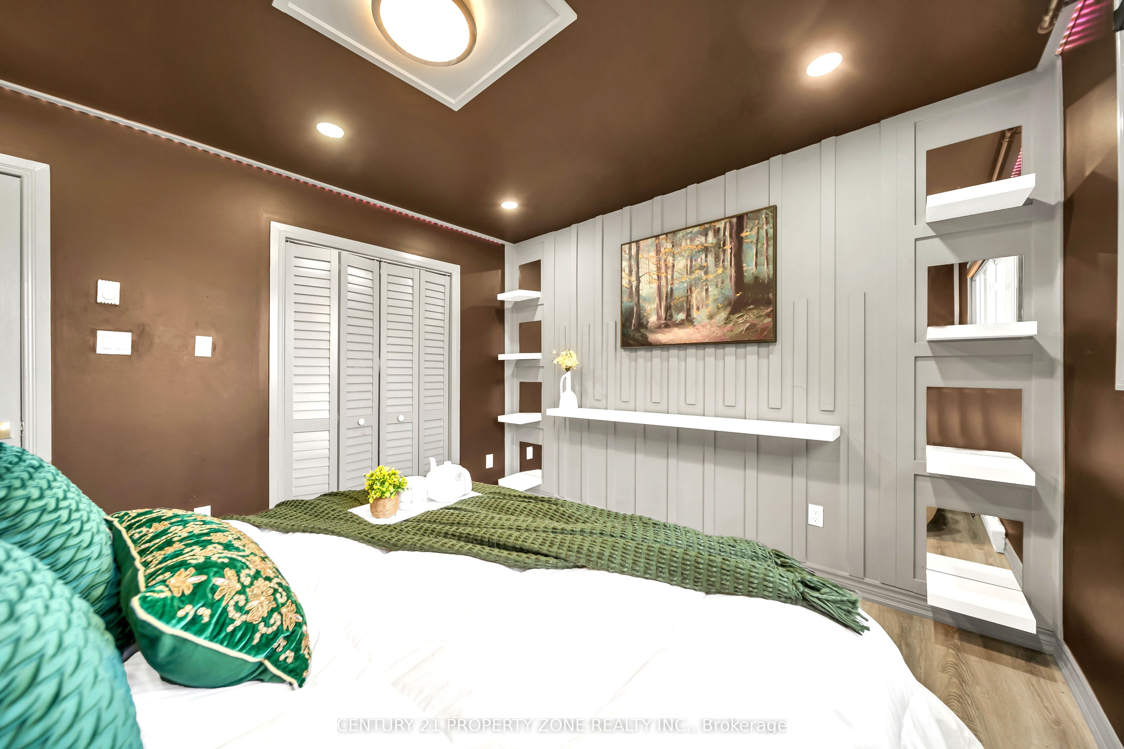 5172 Trafalgar Road Property Photo 37