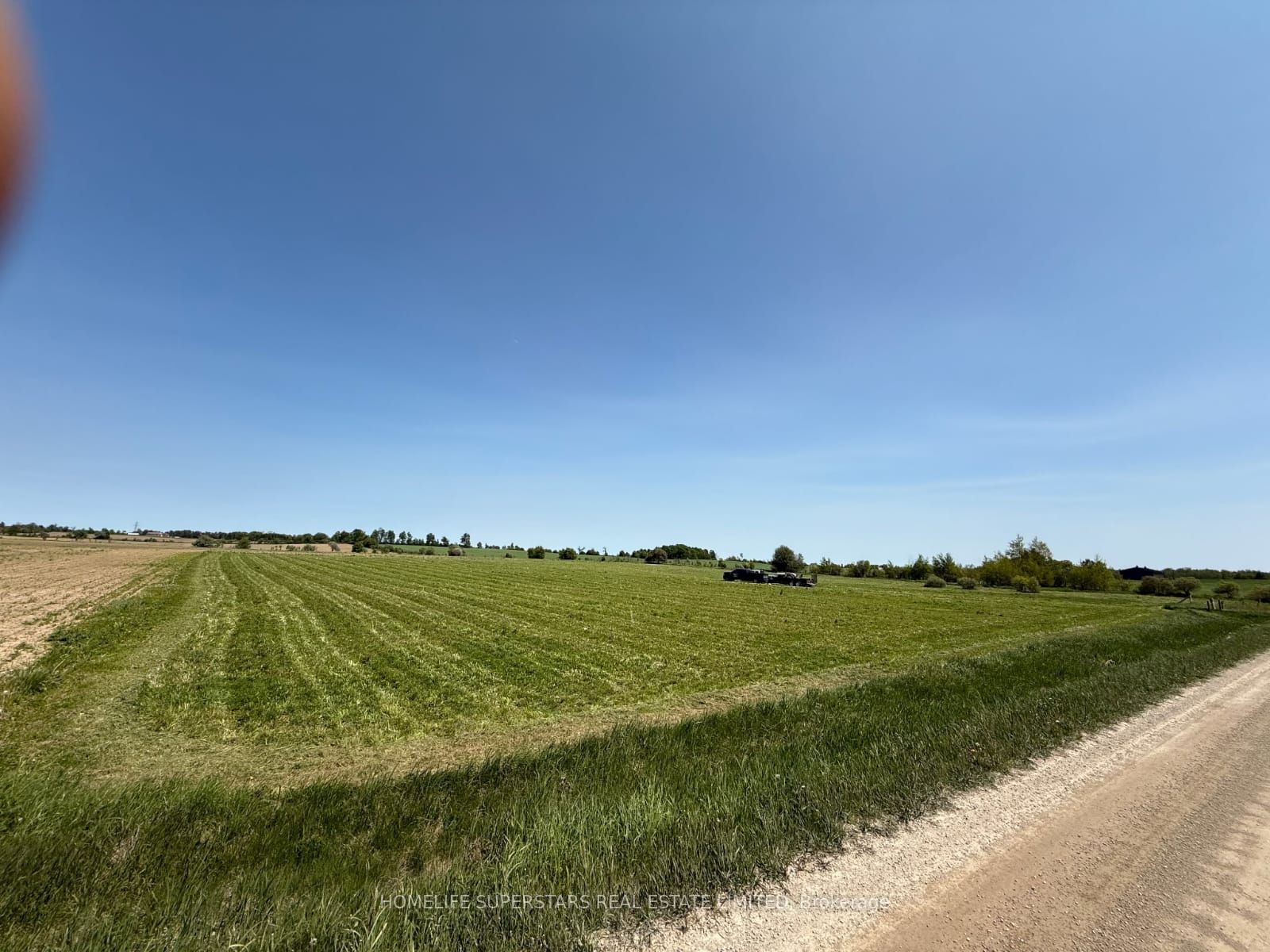 214131 10th Line Property Photo 1