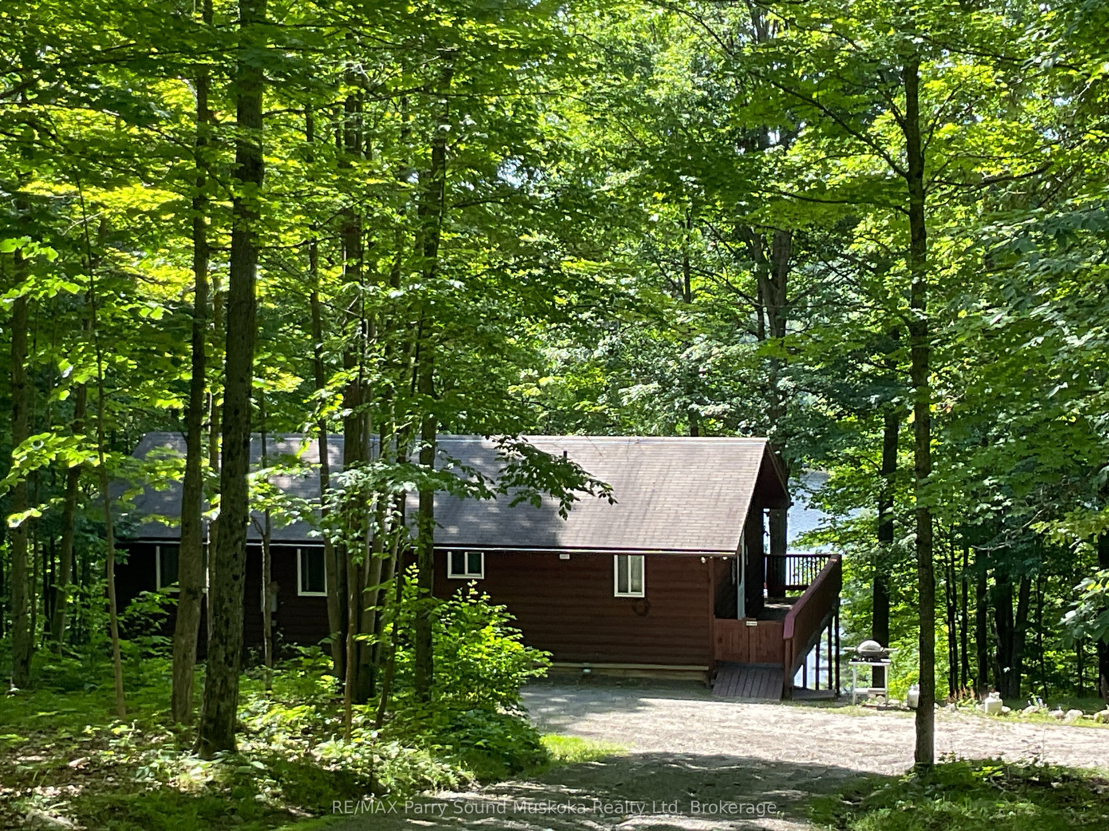 1117 Limberlost Point Road Property Photo 1