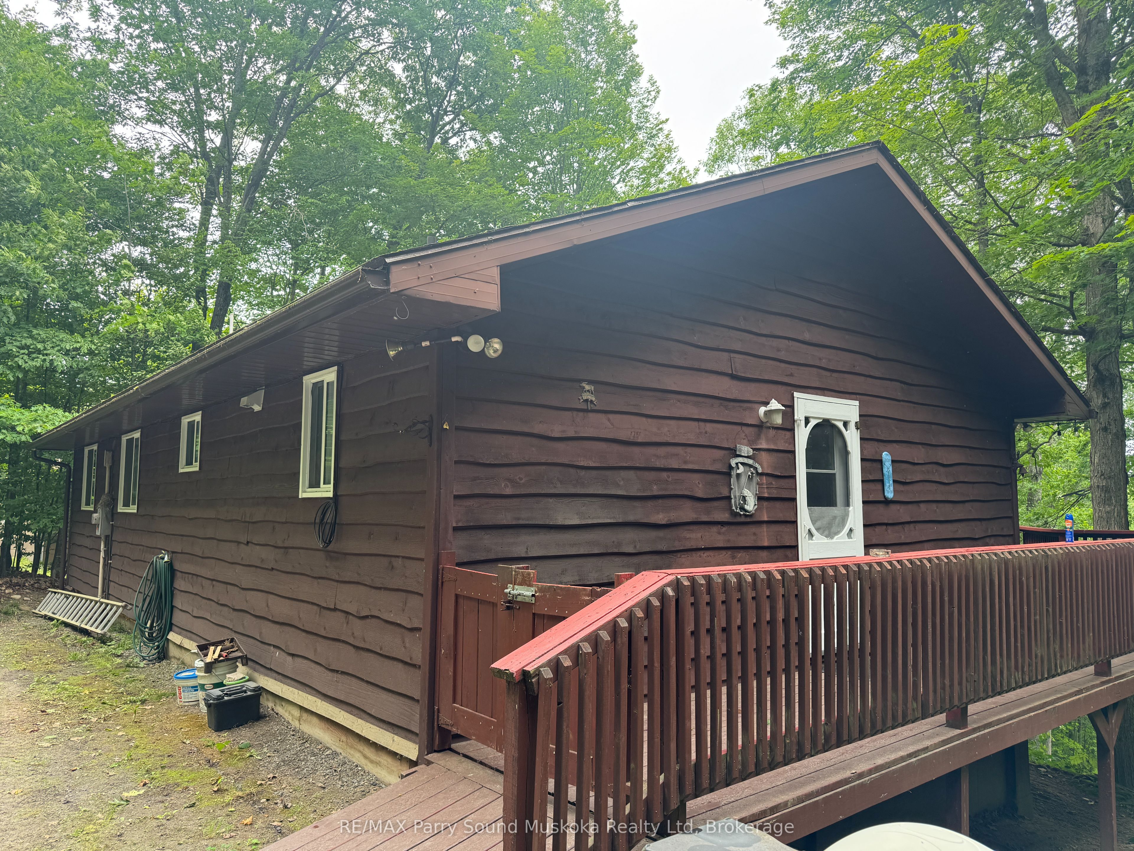 1117 Limberlost Point Road Property Photo 3