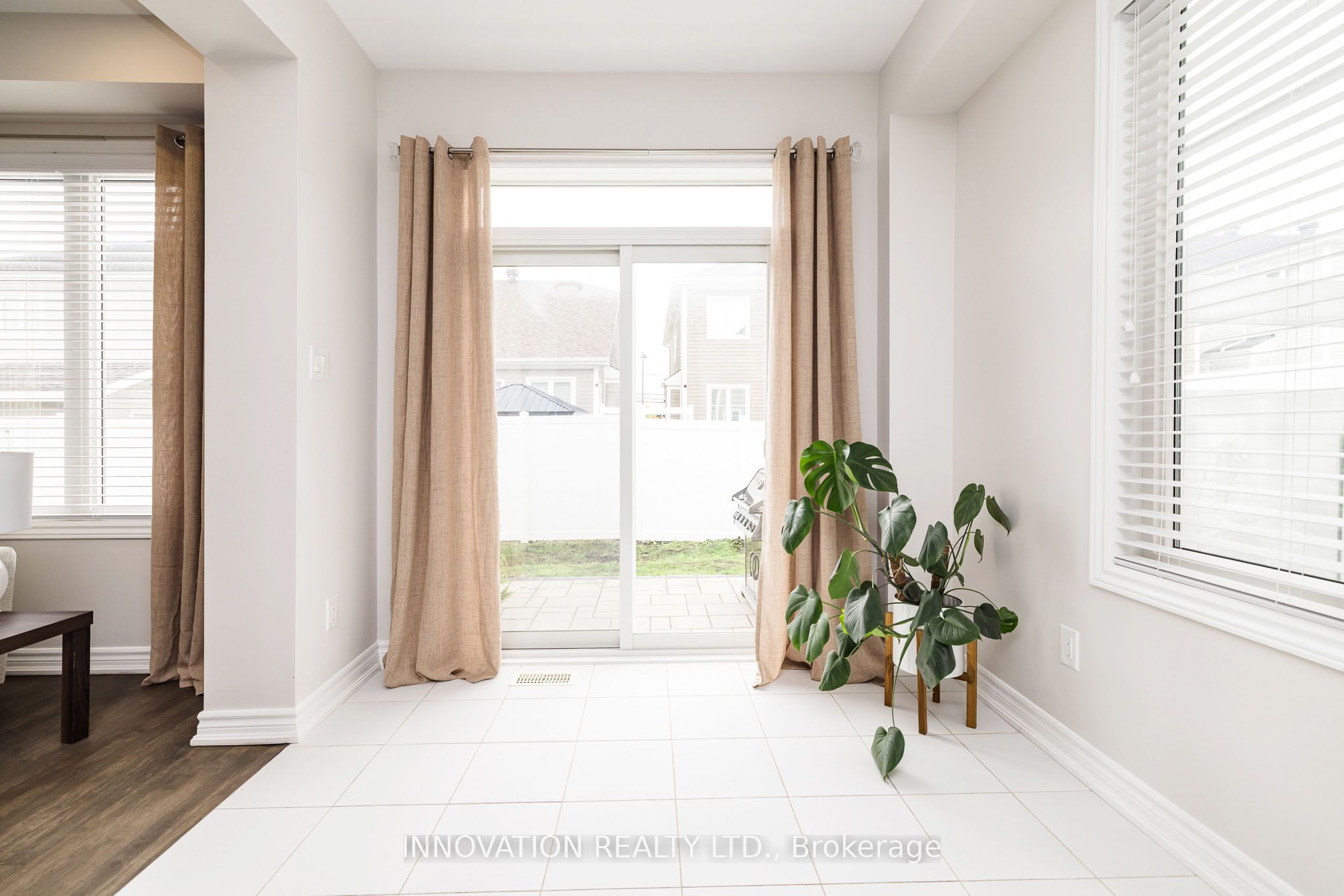 191 Equitation Circle Property Photo 11