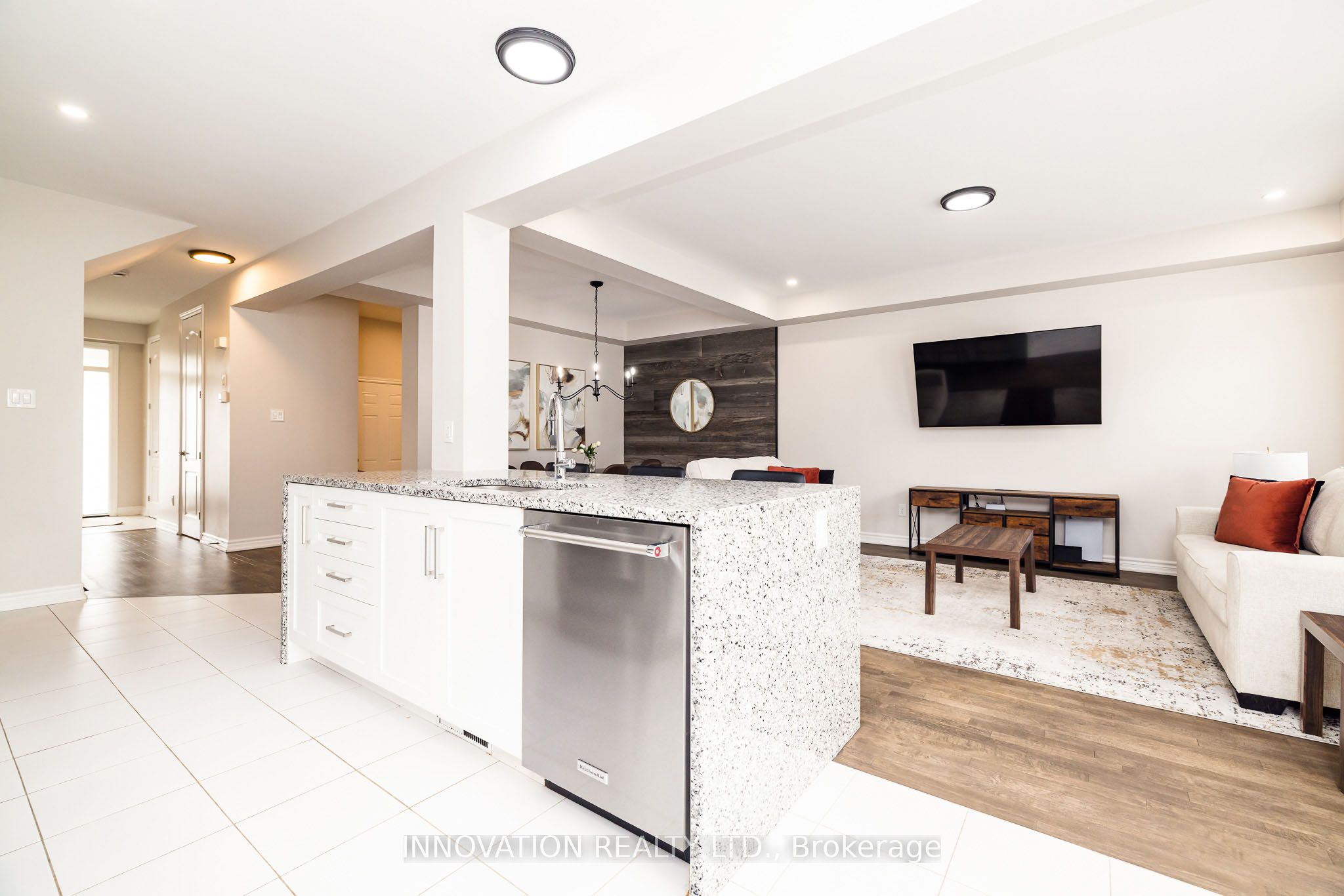 191 Equitation Circle Property Photo 12