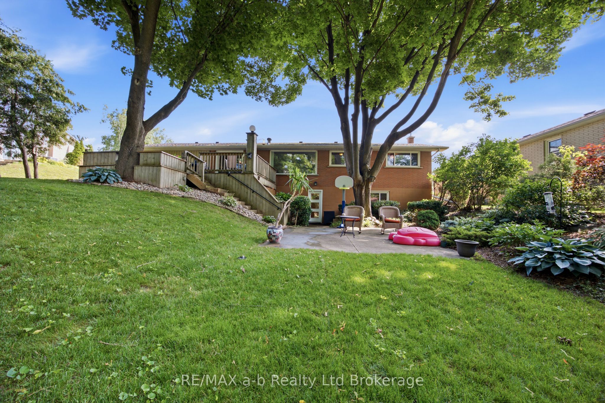 88 Hillside Avenue Property Photo 10
