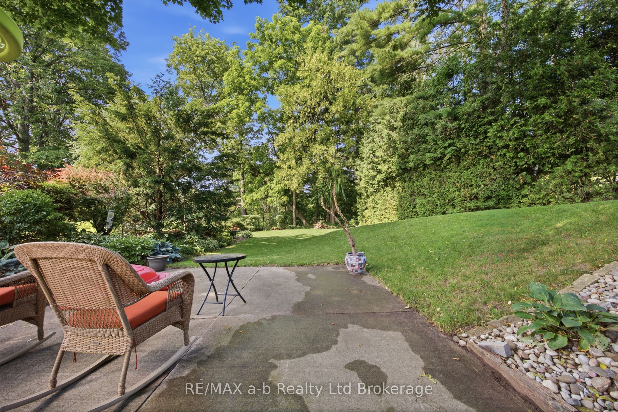 88 Hillside Avenue Property Photo 14