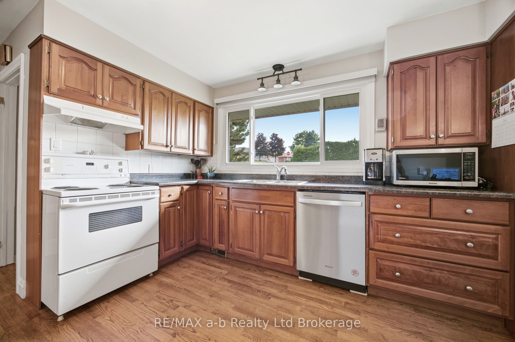 88 Hillside Avenue Property Photo 21