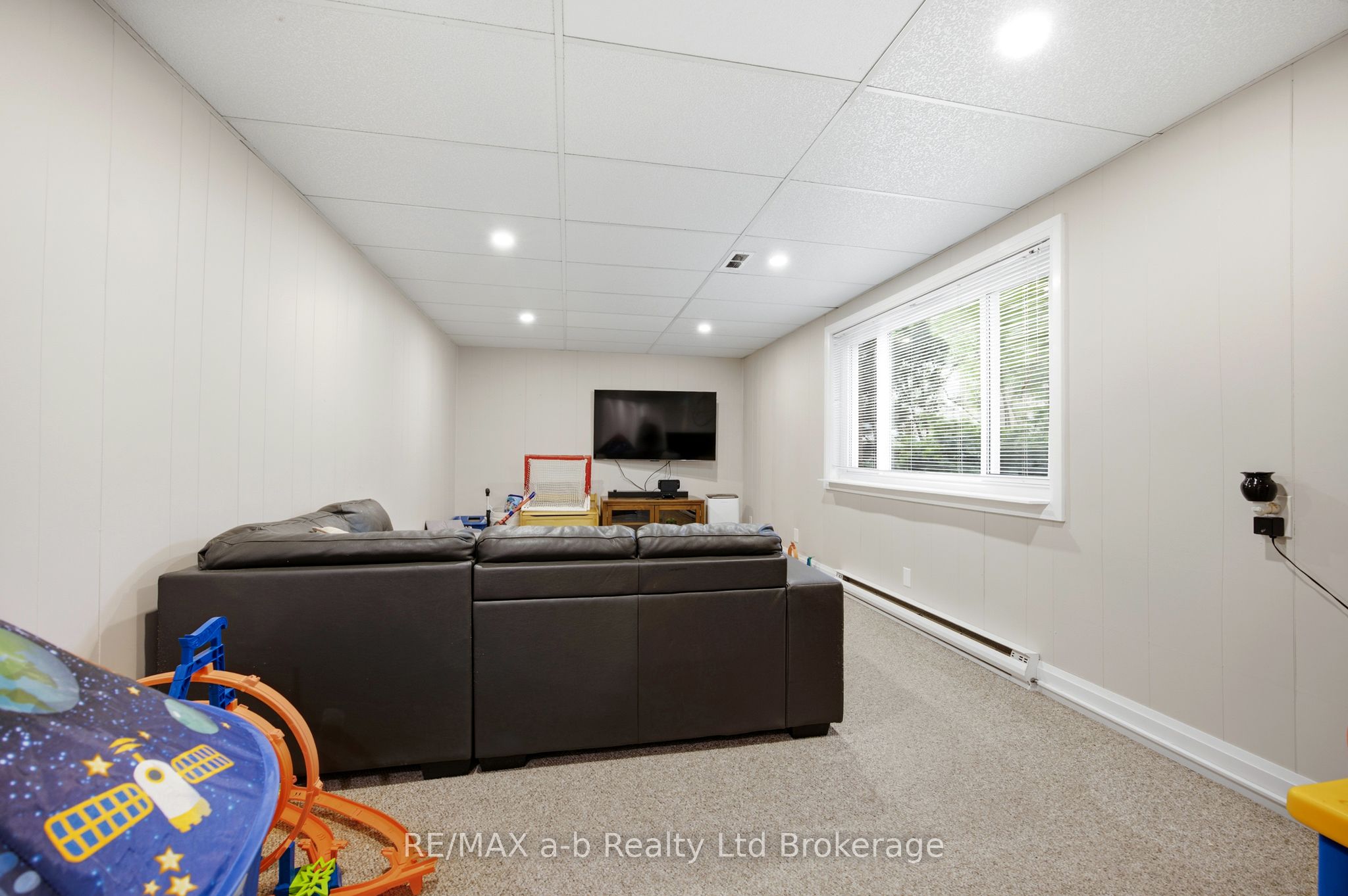 88 Hillside Avenue Property Photo 30