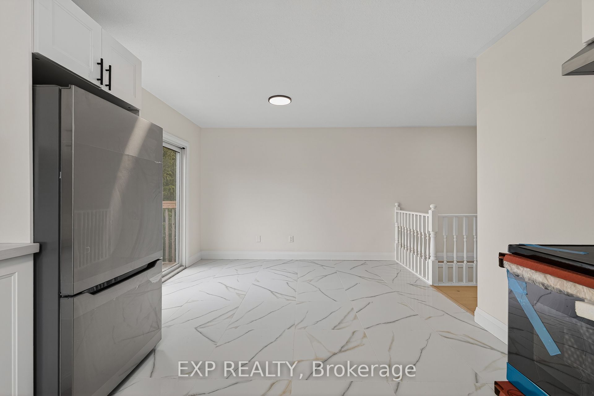 101 Anastasia Crescent Property Photo 9