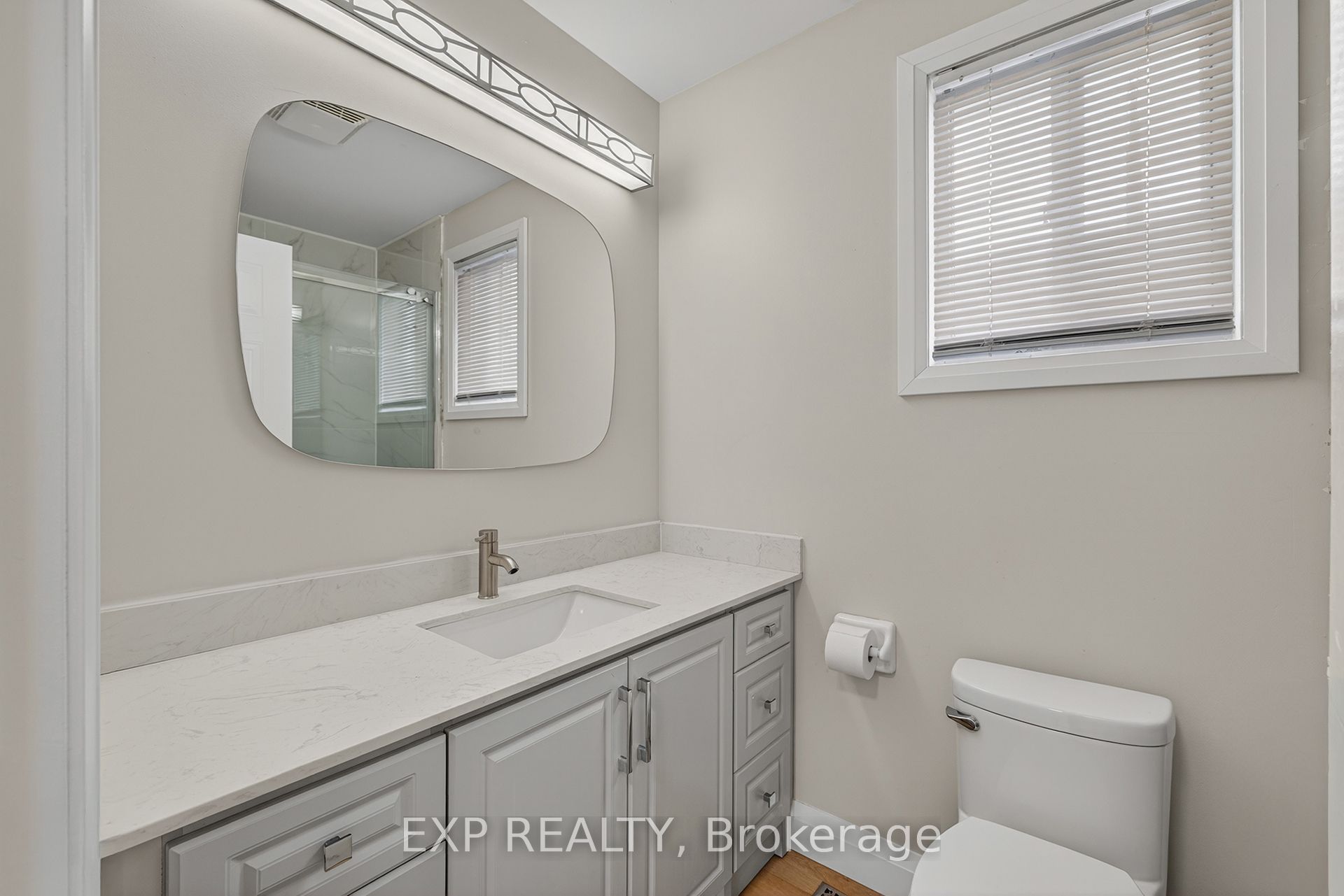 101 Anastasia Crescent Property Photo 13
