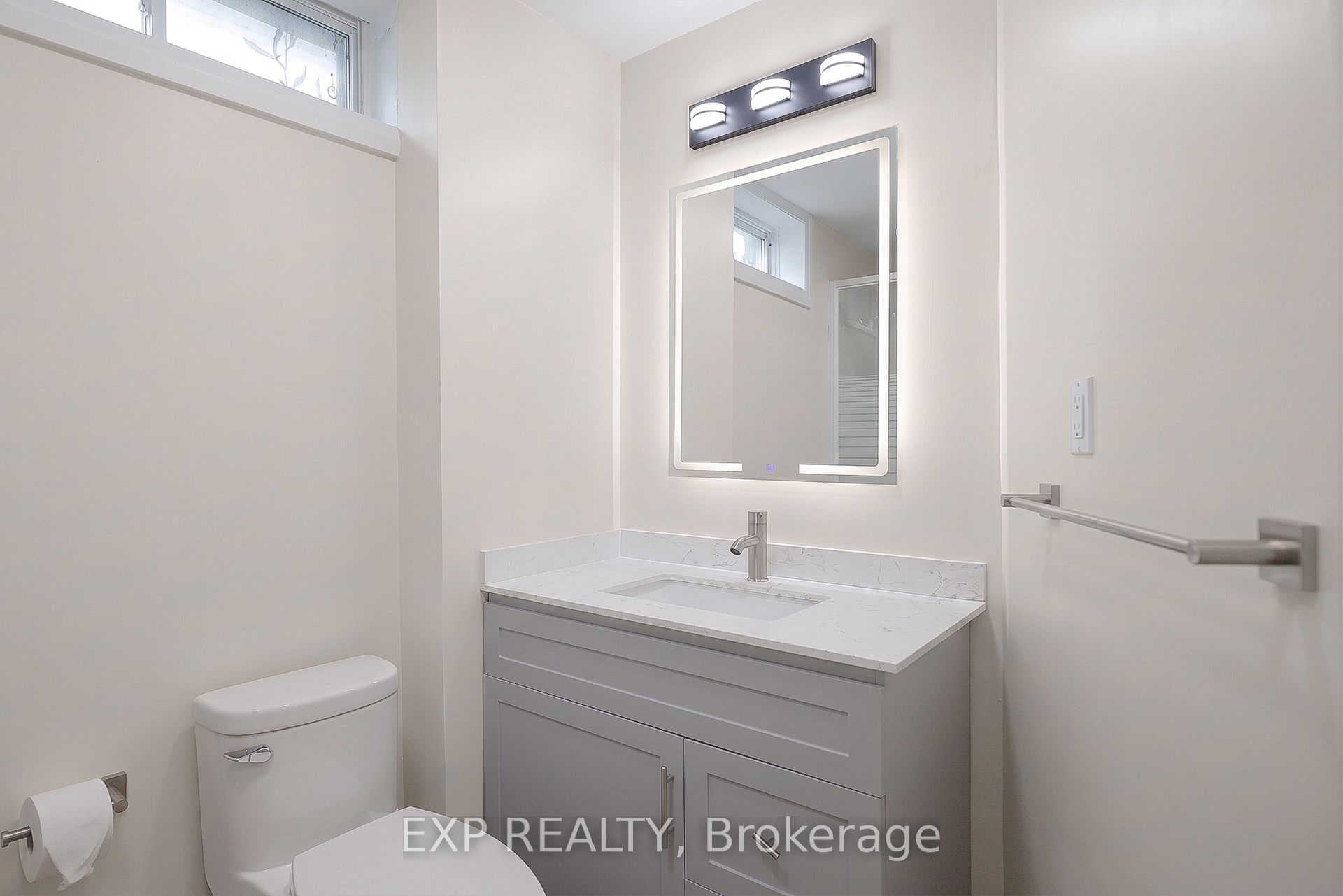 101 Anastasia Crescent Property Photo 21