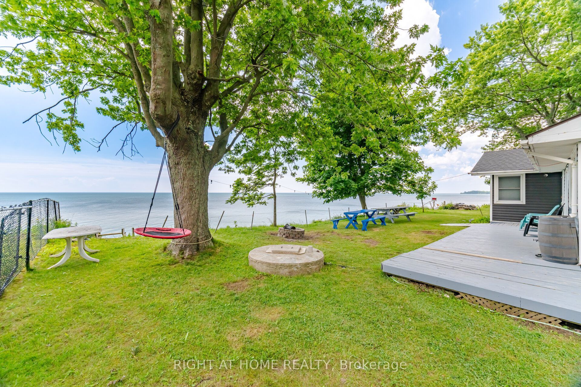 33 Derner Line Property Photo 11