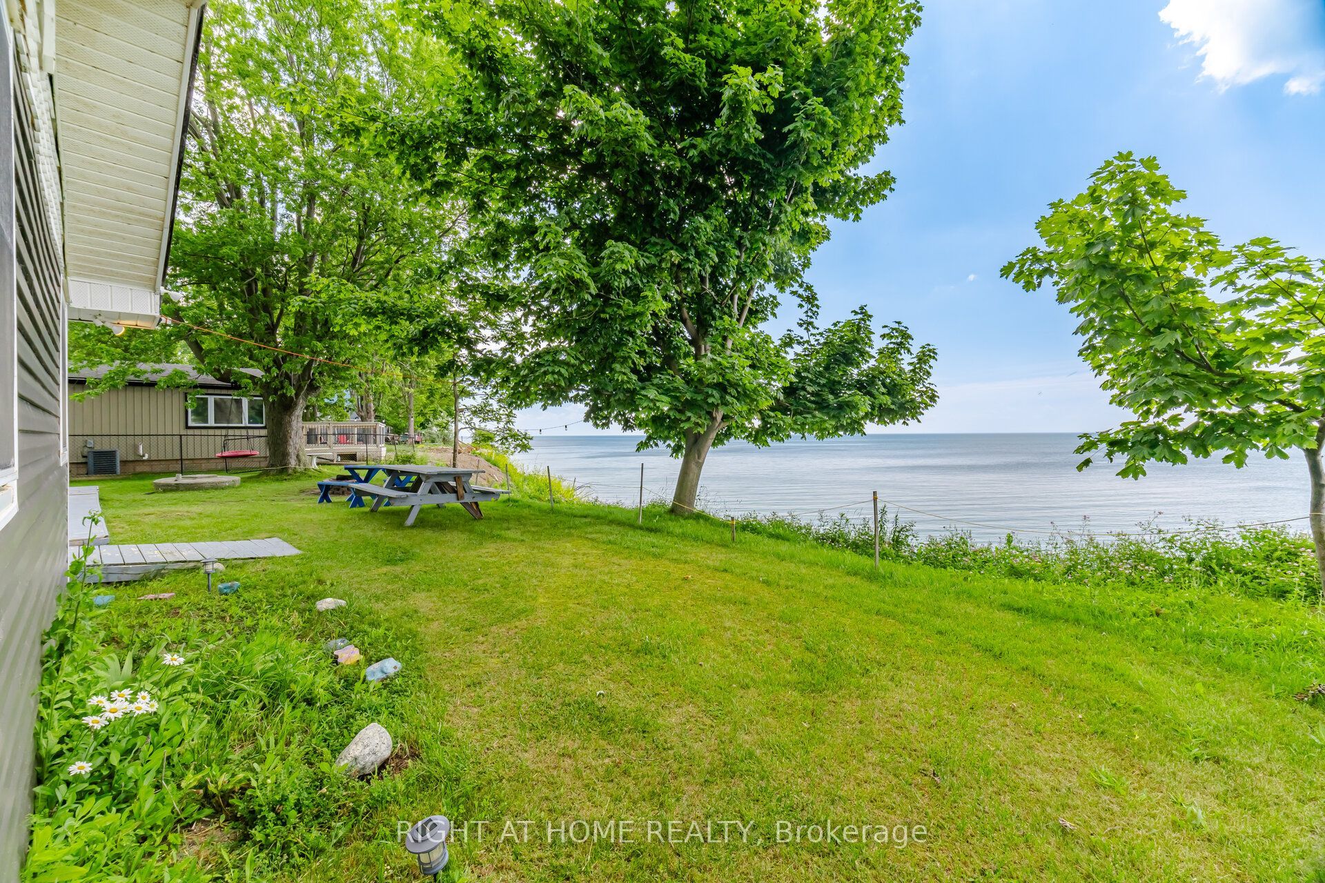 33 Derner Line Property Photo 12